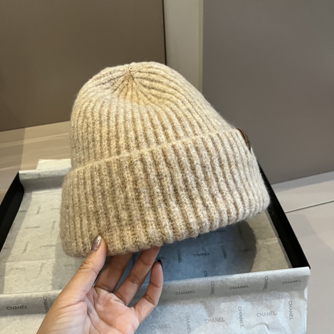 NO:216096,Ugg new knitted wool hat, high quality universal hat, fisherman hat, baseball hat, knit hat, hat, espadrilles, hats19860909Ugg新款针织毛线帽,高品质男女通用帽子渔夫帽棒球帽针织帽,帽子,espadrilles,hats,hat