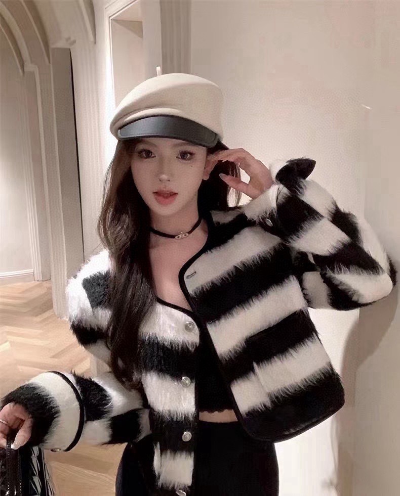 NO:216526,White Dior new baseball cap, 100% wool head circumference 57cm adjustable hat, fisherman hat, baseball hat, knit hat, hat, dior, dior, espadrilles, hats19860909白色 Dior迪奥新款鸭舌军帽,百分百羊毛头围57cm 可调节帽子渔夫帽棒球帽针织帽,帽子,dior,dior,espadrilles,hats,hat