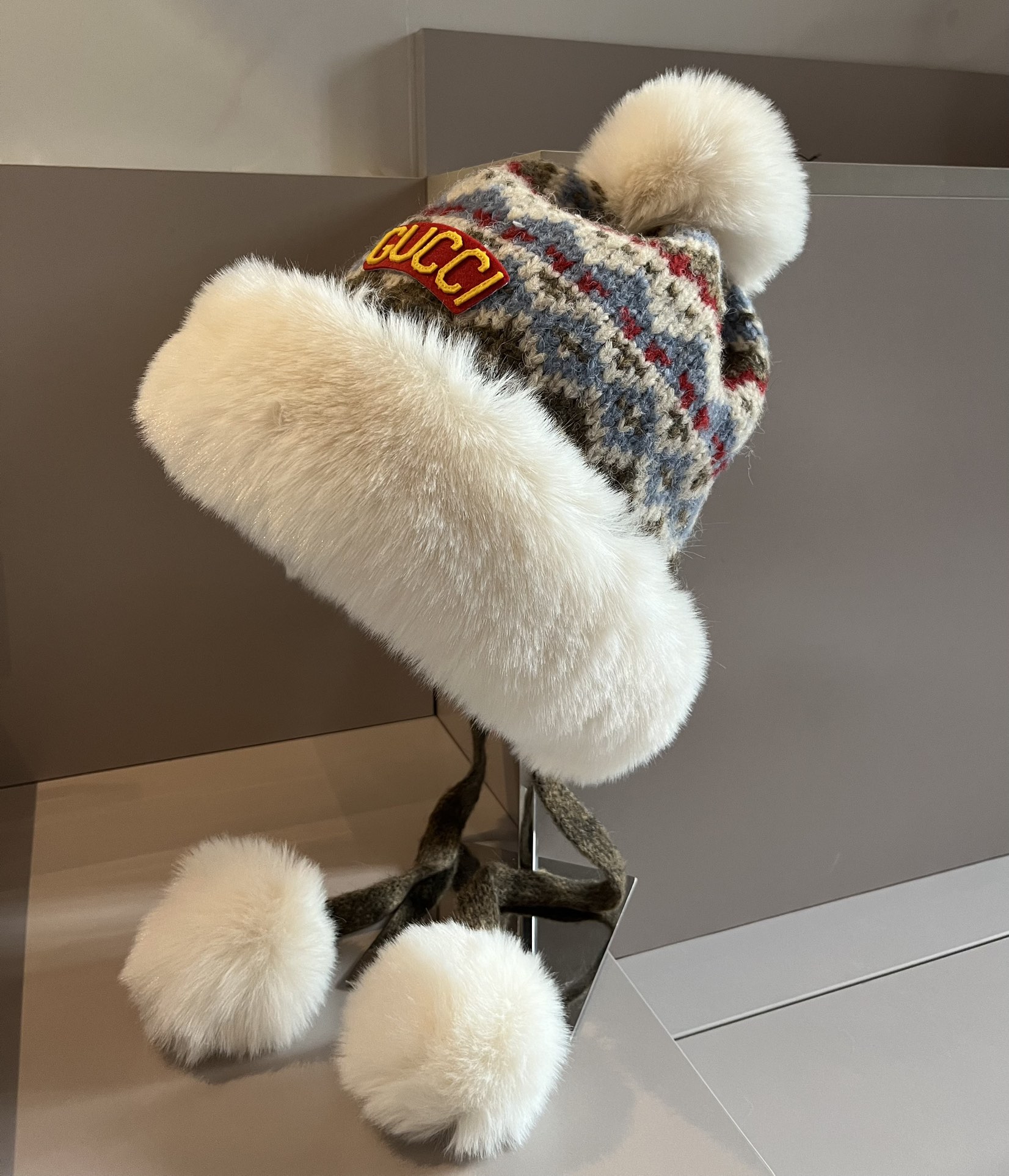 NO:216613,Gucci new autumn and winter ear protection hat, plus velvet inner hat, fisherman hat baseball hat knit hat, hat, gucci, espadrilles, hats19860909Gucci古奇新款秋冬护耳帽,加绒内里帽子渔夫帽棒球帽针织帽,帽子,gucci,espadrilles,hats,hat