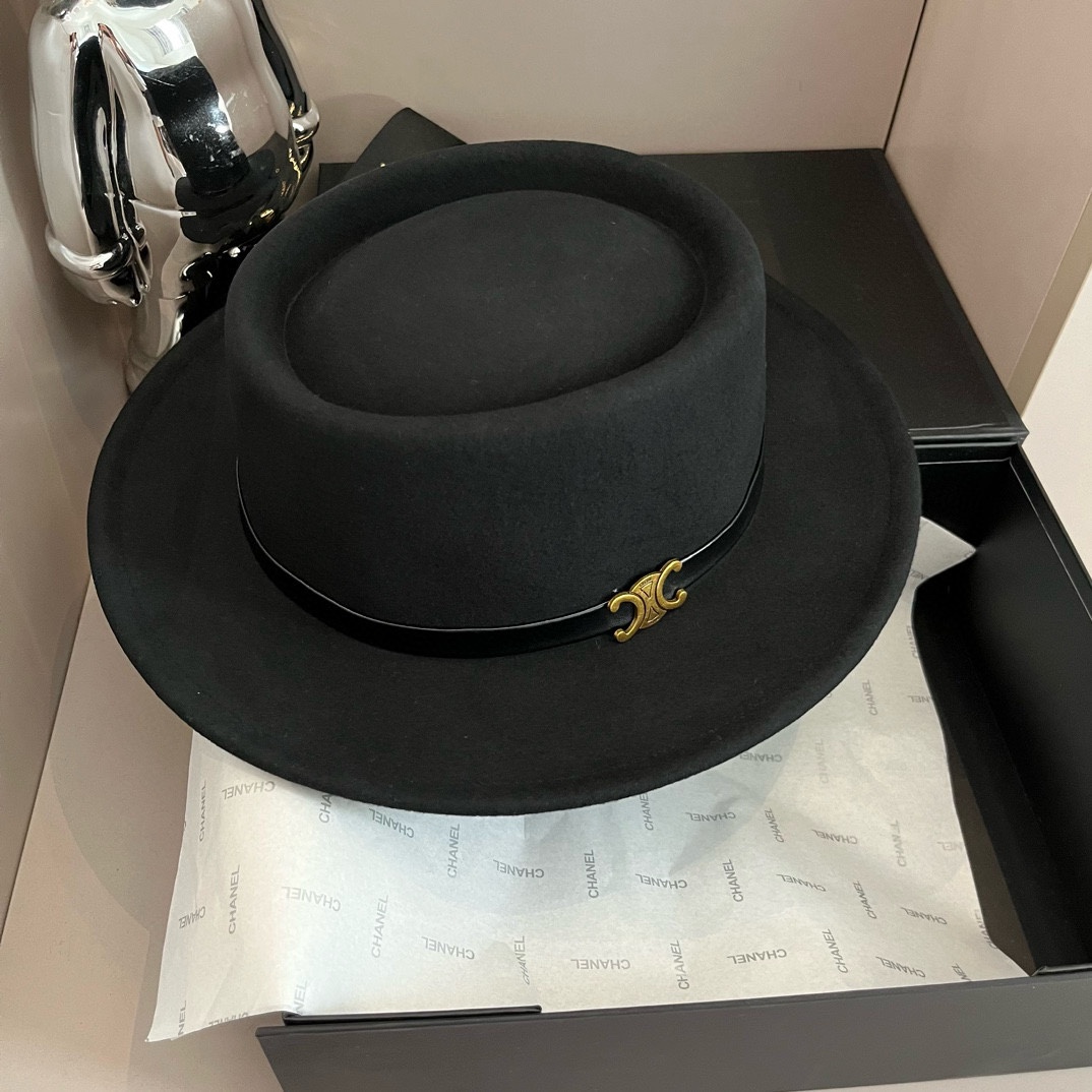 NO:216577,Black Celine Celine's new wool topper, 100% wool, concave and convex shape, versatile style, head circumference 67cm hat, fisherman's hat, baseball hat, knit hat, hat, celine, celine, espadrilles, hats19860909黑色 Celine赛琳新款羊毛礼帽,百分百羊毛,凹凸有致的造型,百搭款,头围67cm帽子渔夫帽棒球帽针织帽,帽子,celine,celine,espadrilles,hats,hat