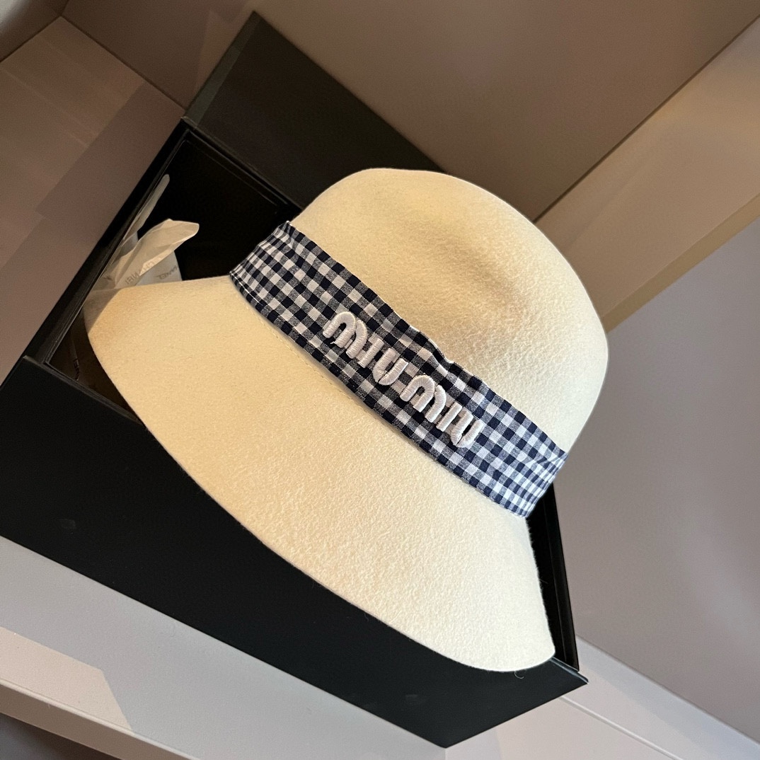 NO:216589,Miumiu Miu autumn and winter new wool pot hat, 100% wool fabric, head circumference 57cm hat, fisherman hat baseball hat knit hat, hat, miumiu, espadrilles, hats19860909miumiu缪缪秋冬新款羊毛盆帽,百分百羊毛面料、头围57cm帽子渔夫帽棒球帽针织帽,帽子,miumiu,espadrilles,hats,hat