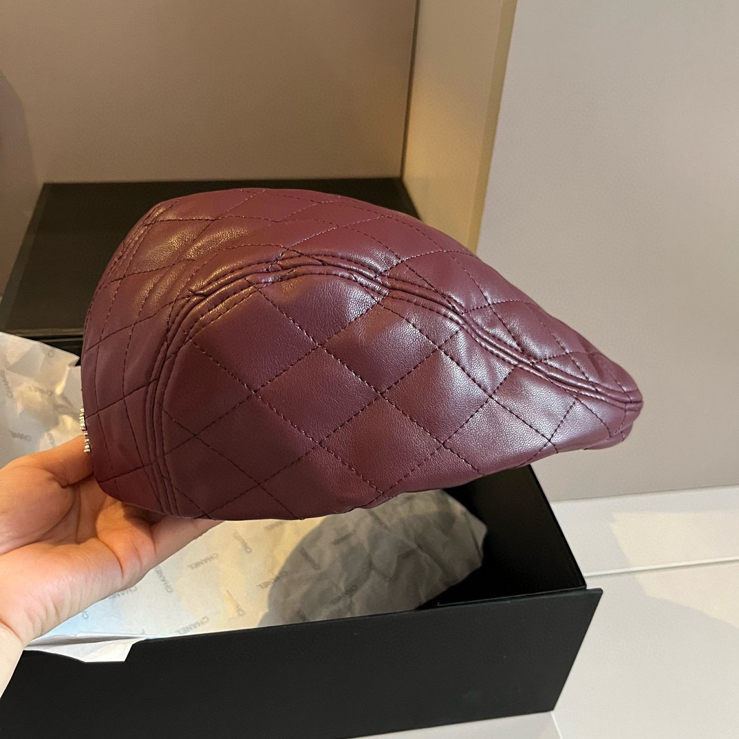 NO:216317,Chanel Chanel diamond-shaped front hat, high-end fixed, head circumference 57cm hat, fisherman hat baseball hat knit hat, hat, chanel, chanel, espadrilles, hats19860909Chanel香奈儿菱格前进帽,高端定,头围57cm帽子渔夫帽棒球帽针织帽,帽子,chanel,chanel,espadrilles,hats,hat