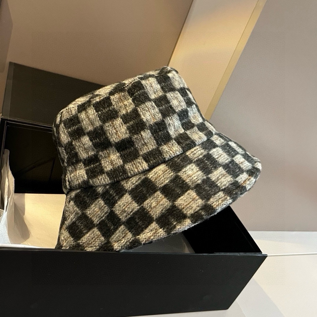 NO:216353,Lv Louis Vuitton chessboard fisherman hat, head circumference 57cm hat fisherman hat baseball hat knit hat, hat, louis vuitton, louis vuitton, espadrilles, hats19860909Lv路易威登棋盘格渔夫帽,头围57cm帽子渔夫帽棒球帽针织帽,帽子,louis vuitton,louis vuitton,espadrilles,hats,hat
