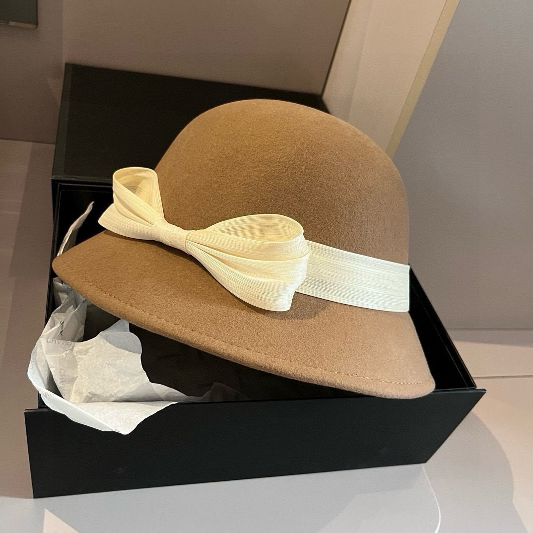 NO:217480,Chanel Chanel's new wool basin hat, paired with imported yarn accessories, 100% wool fabric, the best match for celebrities, head circumference 57cm hat, fisherman's hat, baseball hat, knit hat, chanel, chanel, espadrilles, hats19860909Chanel香奈儿新款羊毛盆帽,搭配进口麻纱配饰,百分百羊毛面料,名媛的最佳搭配,头围57cm帽子渔夫帽棒球帽针织帽,帽子,chanel,chanel,espadrilles,hats,hat