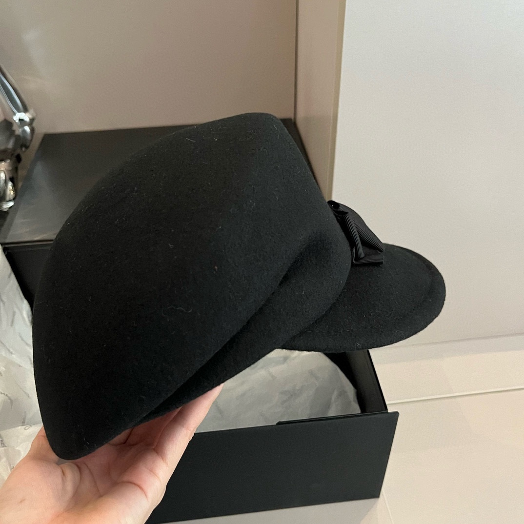 NO:217493,Black Chanel wool military cap, baseball cap, 100% wool fabric Head circumference 57cm hat Fisherman hat Baseball cap Knitted hat, hat, chanel, chanel, espadrilles, hats19860909黑色 Chanel香奈儿羊毛军帽,鸭舌帽,百分百羊毛面料 头围57cm帽子渔夫帽棒球帽针织帽,帽子,chanel,chanel,espadrilles,hats,hat