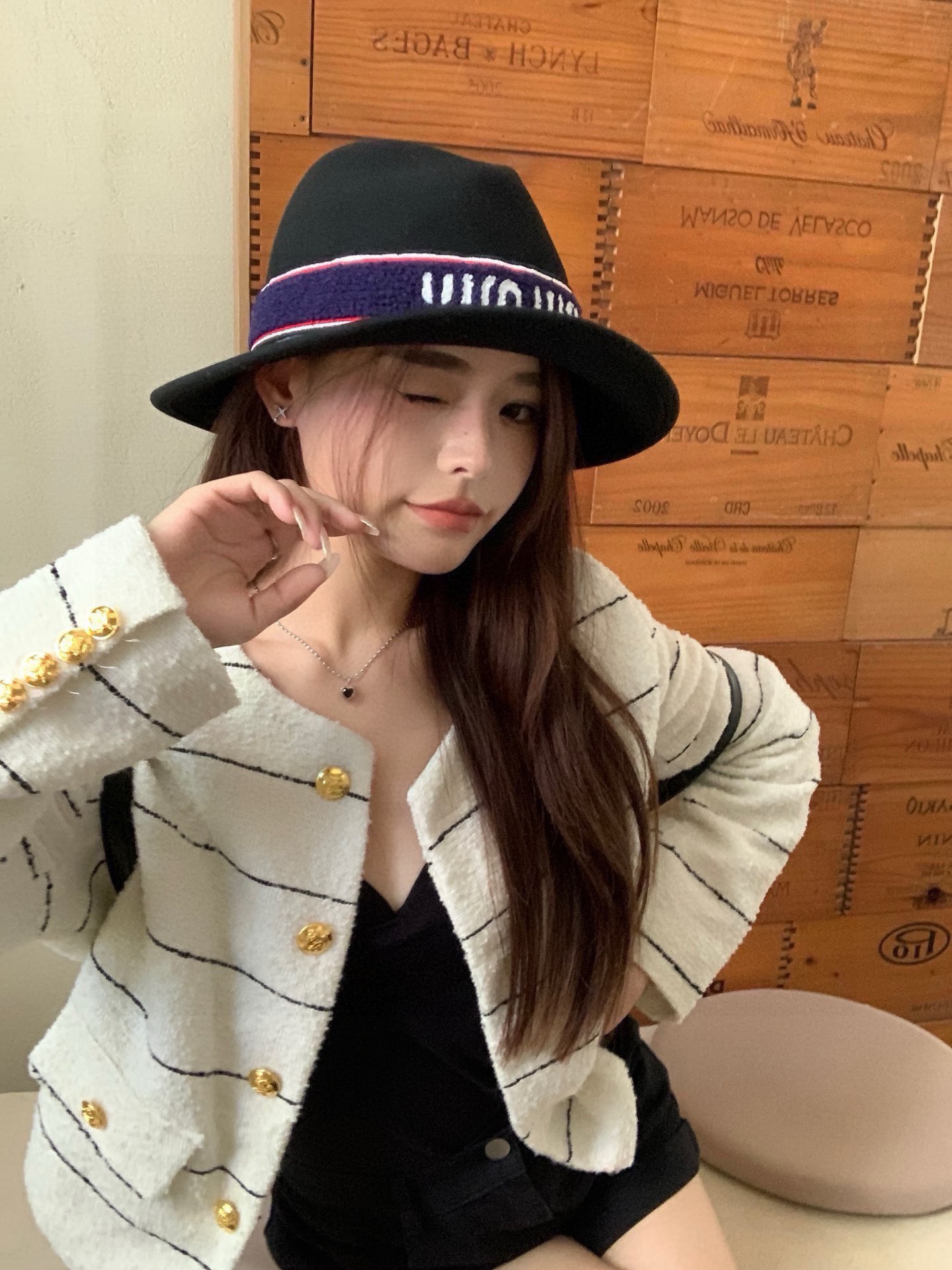 NO:217439,Miumiu autumn and winter top hat, 100% wool head circumference 57cm hat Fisherman hat Baseball hat Knitted hat, hat, miumiu, espadrilles, hats19860909缪缪miumiu秋冬款礼帽,百分百羊毛 头围57cm帽子渔夫帽棒球帽针织帽,帽子,miumiu,espadrilles,hats,hat