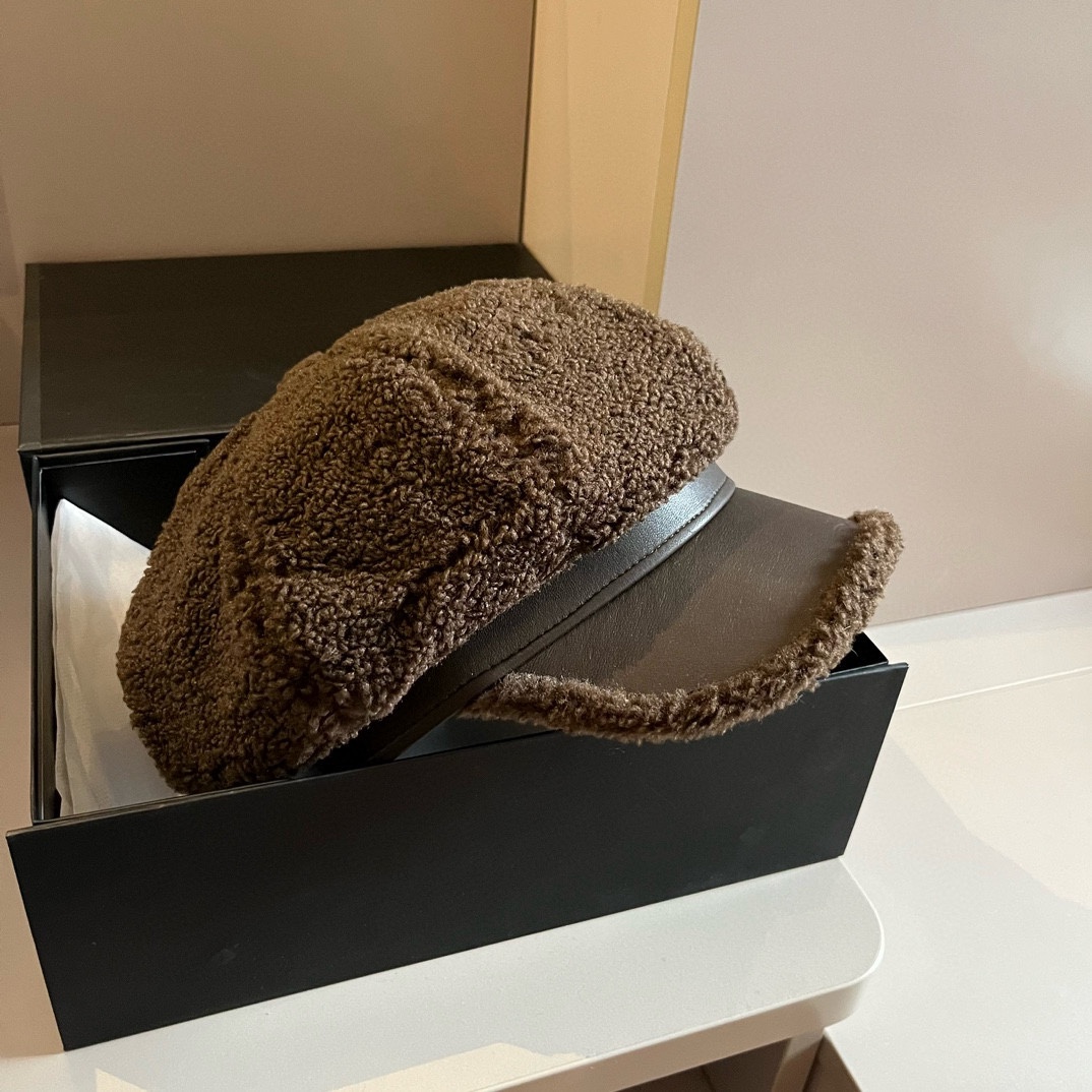 NO:217441,Burberry Burberry new style lamb velvet painter hat, head circumference 57cm hat, fisherman hat, baseball hat, knit hat, hat, burberry, burberry, espadrilles, hats19860909Burberry巴宝莉新款羊羔绒画家帽,头围57cm帽子渔夫帽棒球帽针织帽,帽子,burberry,burberry,espadrilles,hats,hat