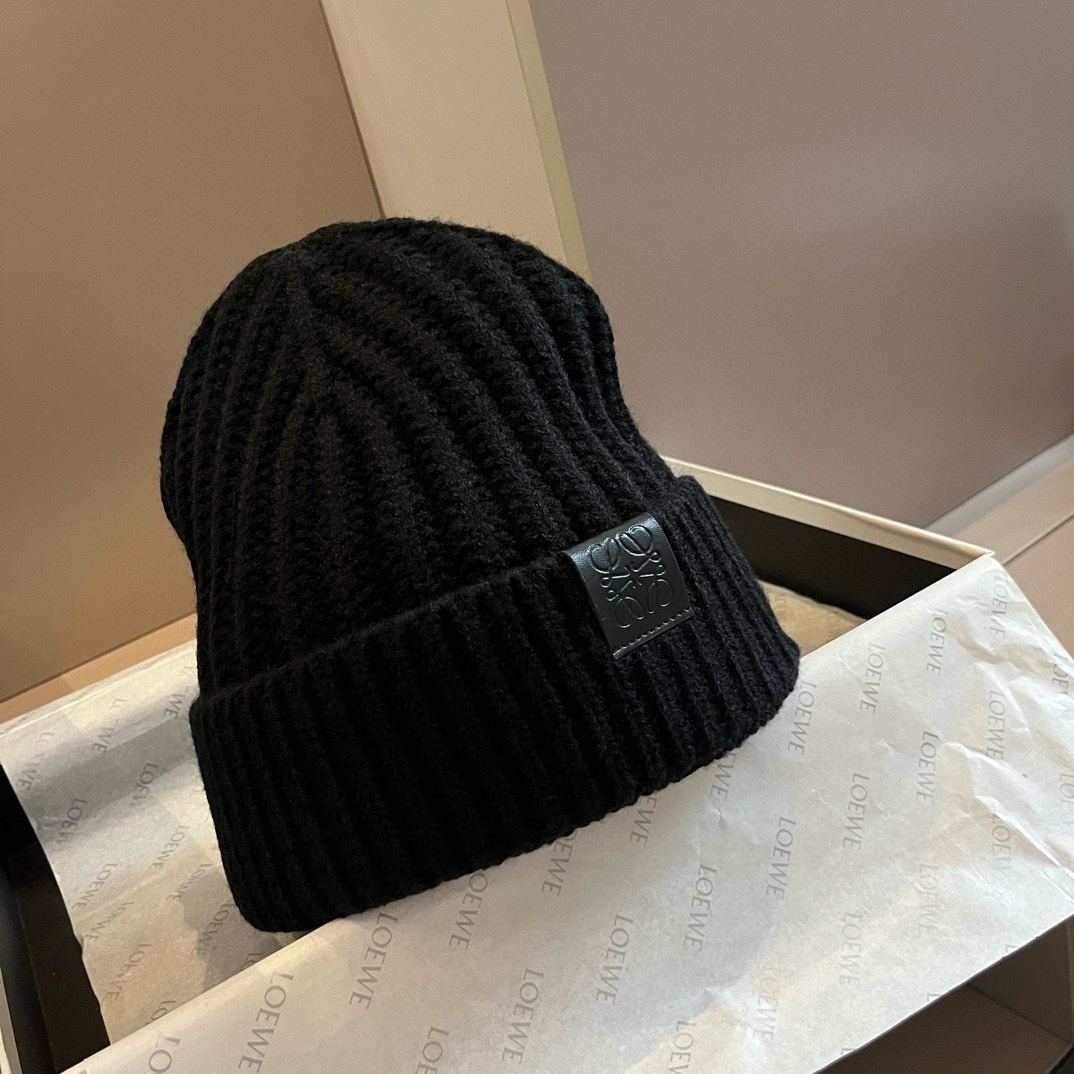 NO:217457,LOEWE new knitted wool hat, universal hat fisherman hat baseball hat knit hat, hat, loewe, espadrilles,hats19860909ＬＯＥＷＥ罗意威新款针织羊毛帽,男女通用帽子渔夫帽棒球帽针织帽,帽子,loewe,espadrilles,hats,hat