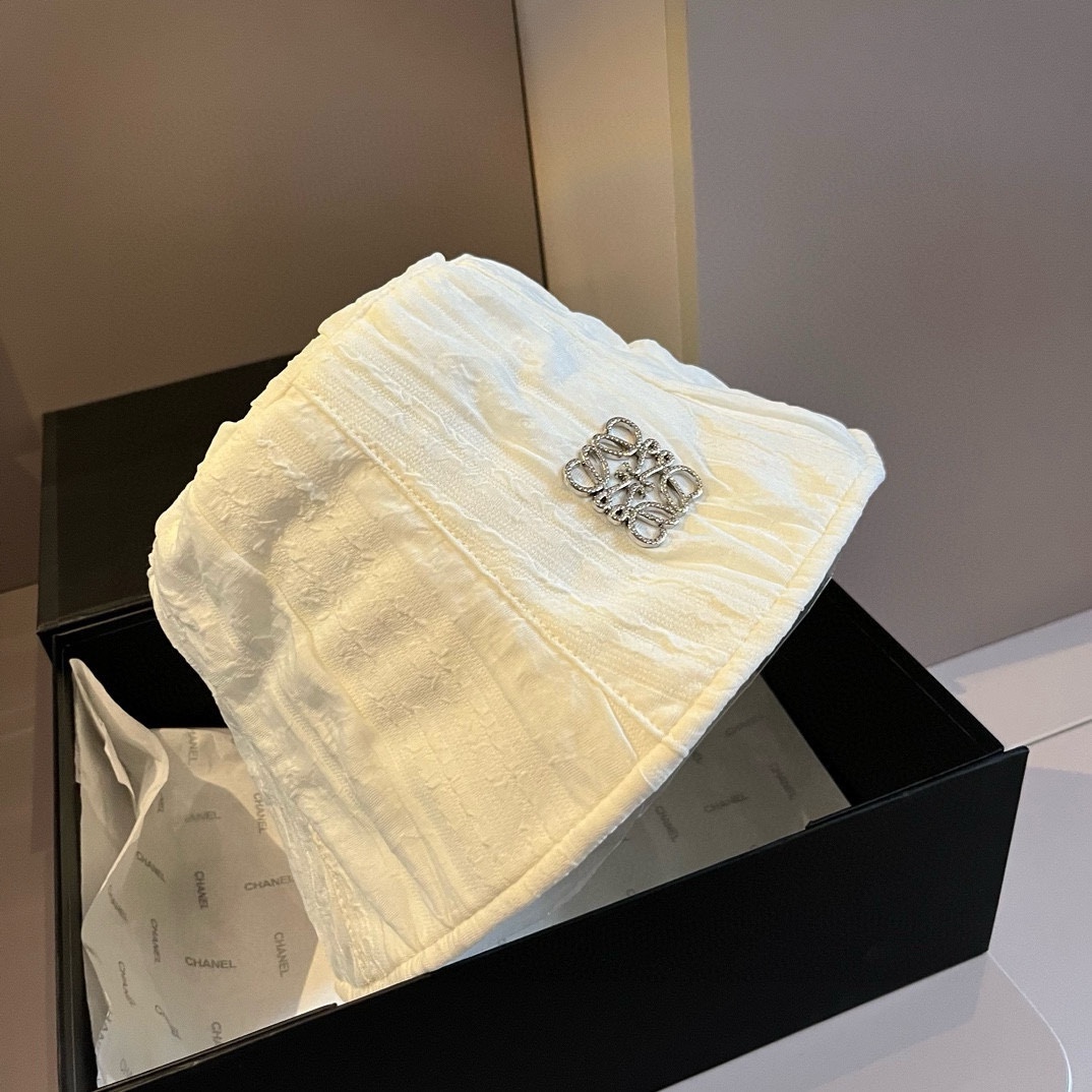 NO:217459,LOEWE new style fisherman hat, head circumference 57cm hat fisherman hat baseball hat knit hat, hat, loewe, espadrilles,hats19860909ＬＯＥＷＥ罗意威新款渔夫帽,头围57cm帽子渔夫帽棒球帽针织帽,帽子,loewe,espadrilles,hats,hat