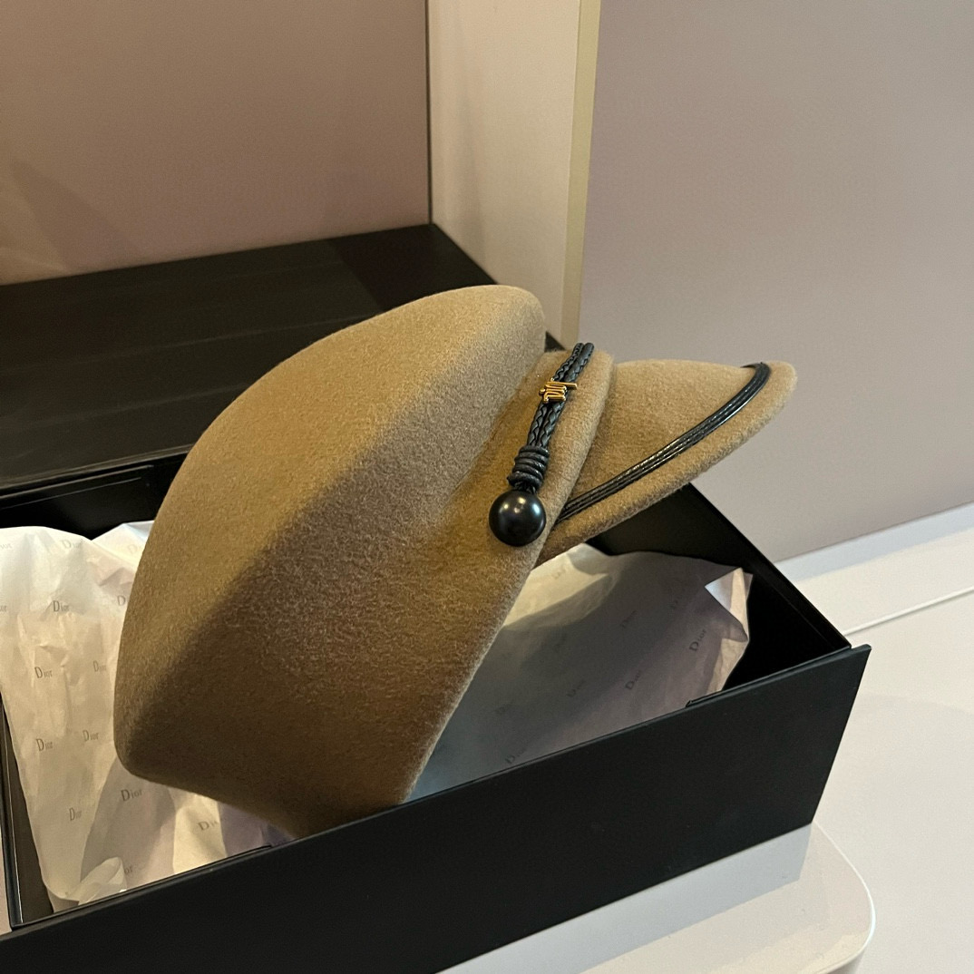 NO:219467,Dior new wool military cap, baseball cap, irregular tailoring design, head circumference 57cm hat, fisherman hat, baseball cap knit hat, hat, dior, dior, espadrilles, hats19860909Dior迪奥秋冬新款羊毛军帽,鸭舌帽,不规则剪裁设计,头围57cm帽子渔夫帽棒球帽针织帽,帽子,dior,dior,espadrilles,hats,hat