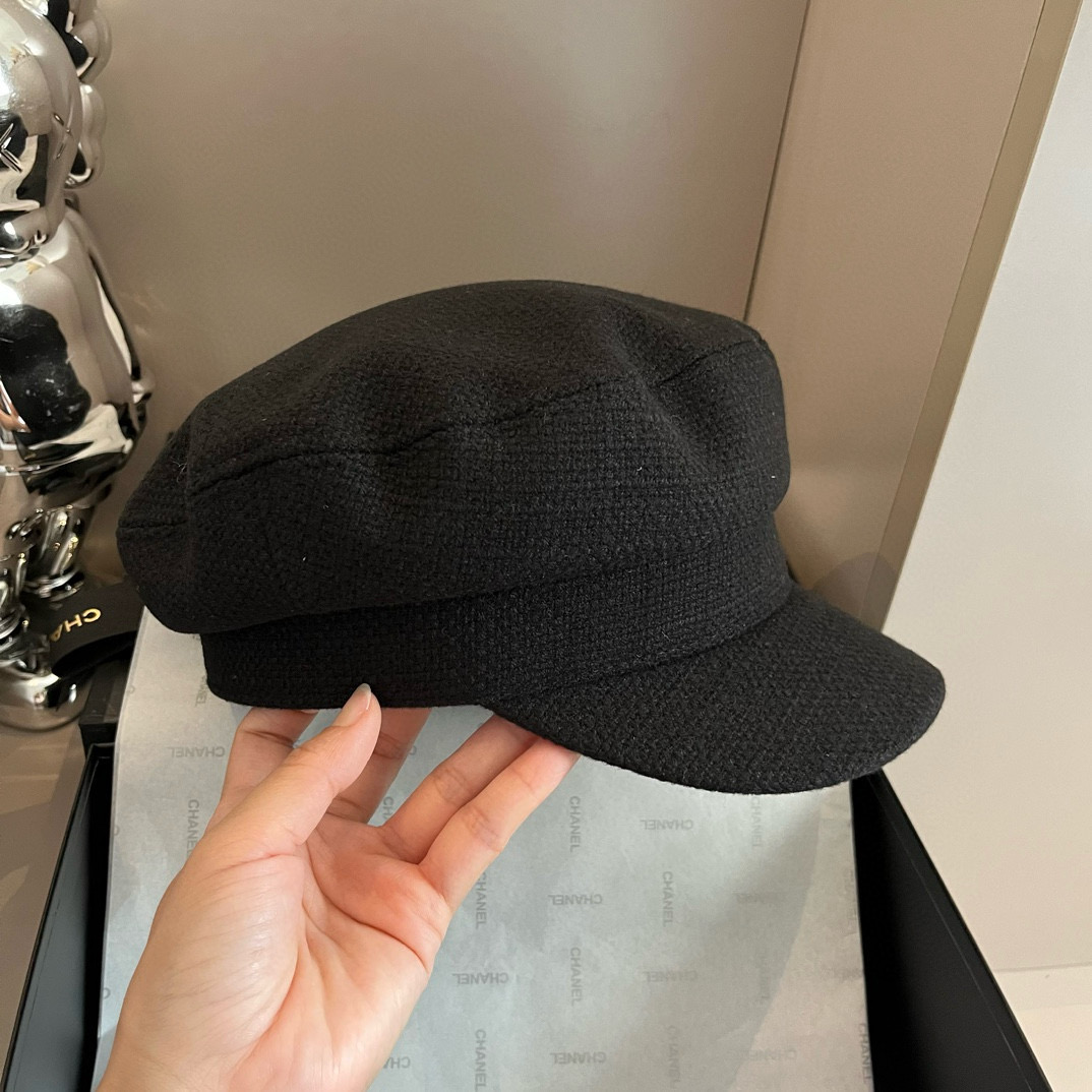 NO:219528,PRADA new canvas baseball cap, black and white, head circumference 57cm hat, fisherman hat, baseball cap knit hat, hat, prada, prada, espadrilles, hats19860909PRADA普拉达新款帆布鸭舌军帽,黑 白两色,头围57cm帽子渔夫帽棒球帽针织帽,帽子,prada,prada,espadrilles,hats,hat