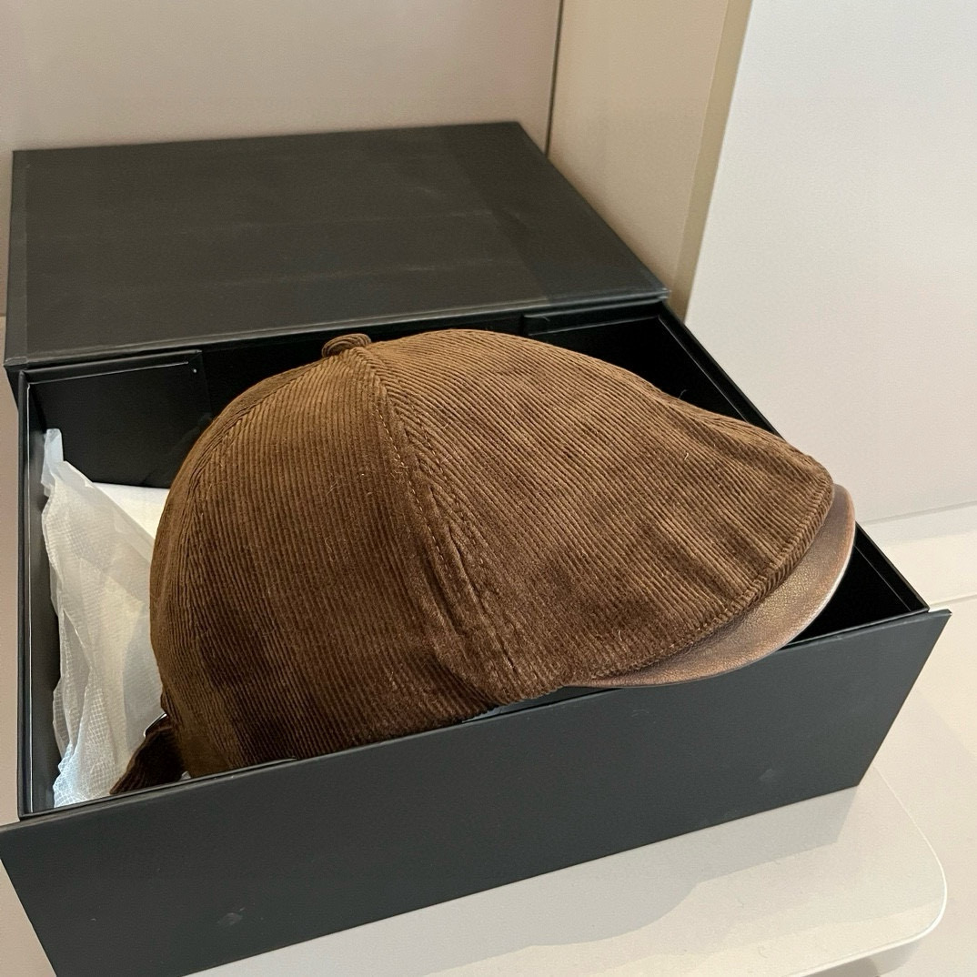 NO:220458,Prada Prada new style duck tongue forward hat, corduroy fabric, head circumference 57cm hat, fisherman hat baseball hat knit hat, hat, prada, prada, espadrilles, hats19860909Prada普拉达新款鸭舌前进帽,灯芯绒面料,头围57cm帽子渔夫帽棒球帽针织帽,帽子,prada,prada,espadrilles,hats,hat