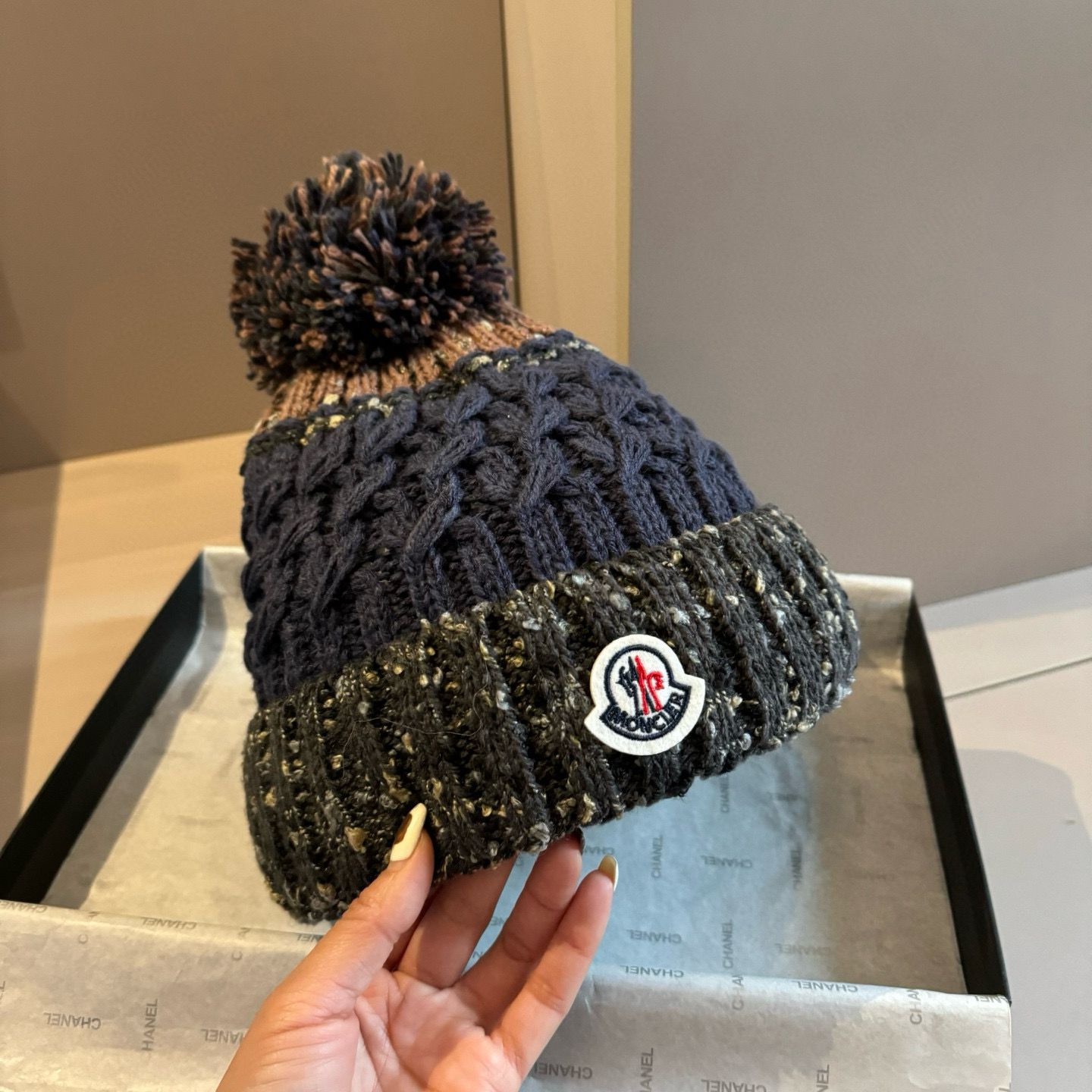 NO:220660,New knitted wool hat, inner velvet hat, fisherman hat baseball hat knit hat, hat, Moncler, espadrilles, hats19860909蒙口新款针织毛线帽,内里加绒帽子渔夫帽棒球帽针织帽,帽子,Moncler,espadrilles,hats,hat