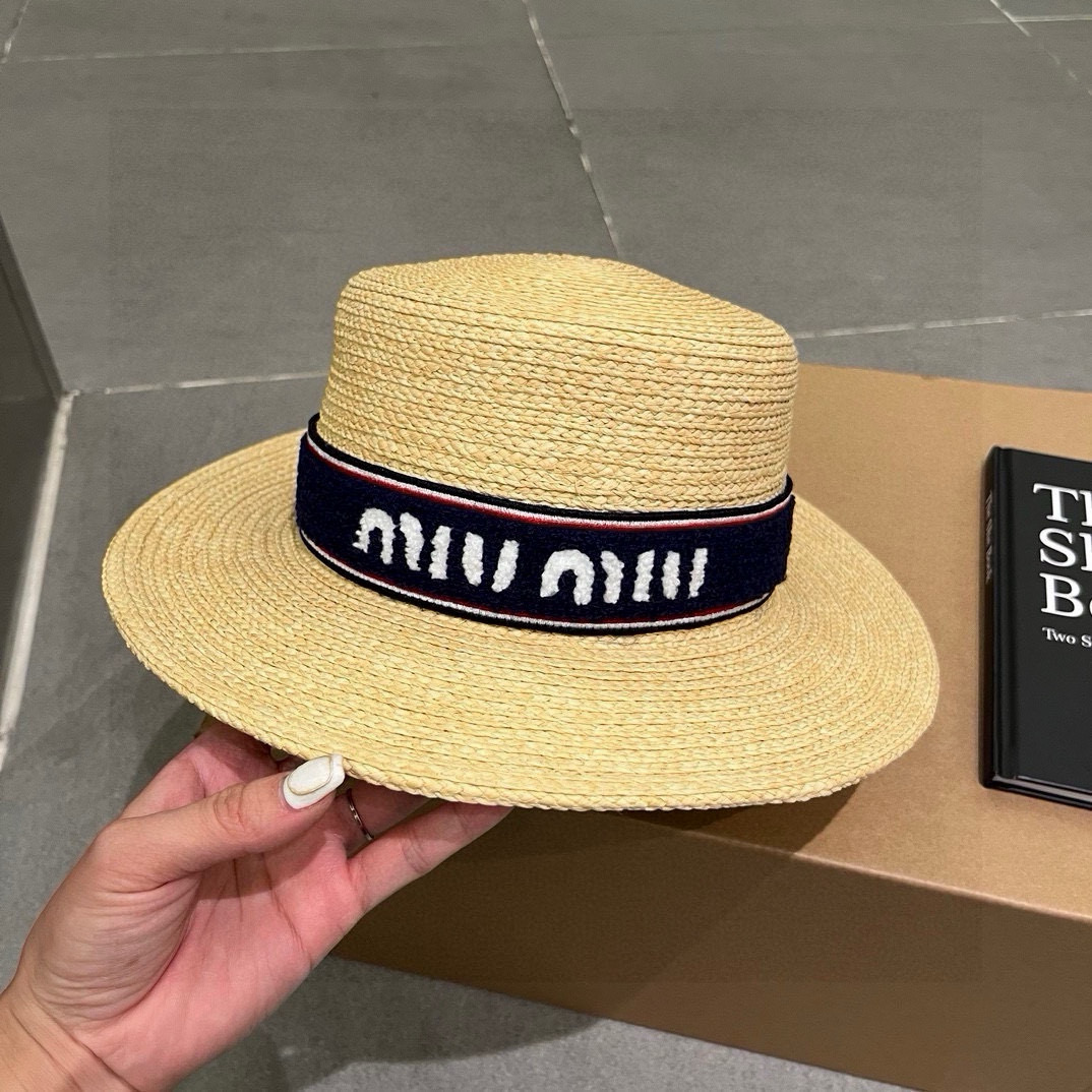 NO:220696,Miumiu Miu's new straw hat, new top hat, Rafi straw hat, one to one dozen version customization, head circumference of about 57cm hat, fisherman's hat, baseball hat, knit hat, hat, miumiu, espadrilles, hats19860909miumiu缪缪新款草帽,新款平顶礼帽,拉菲草帽,一比一打版定制,头围57cm左右帽子渔夫帽棒球帽针织帽,帽子,miumiu,espadrilles,hats,hat