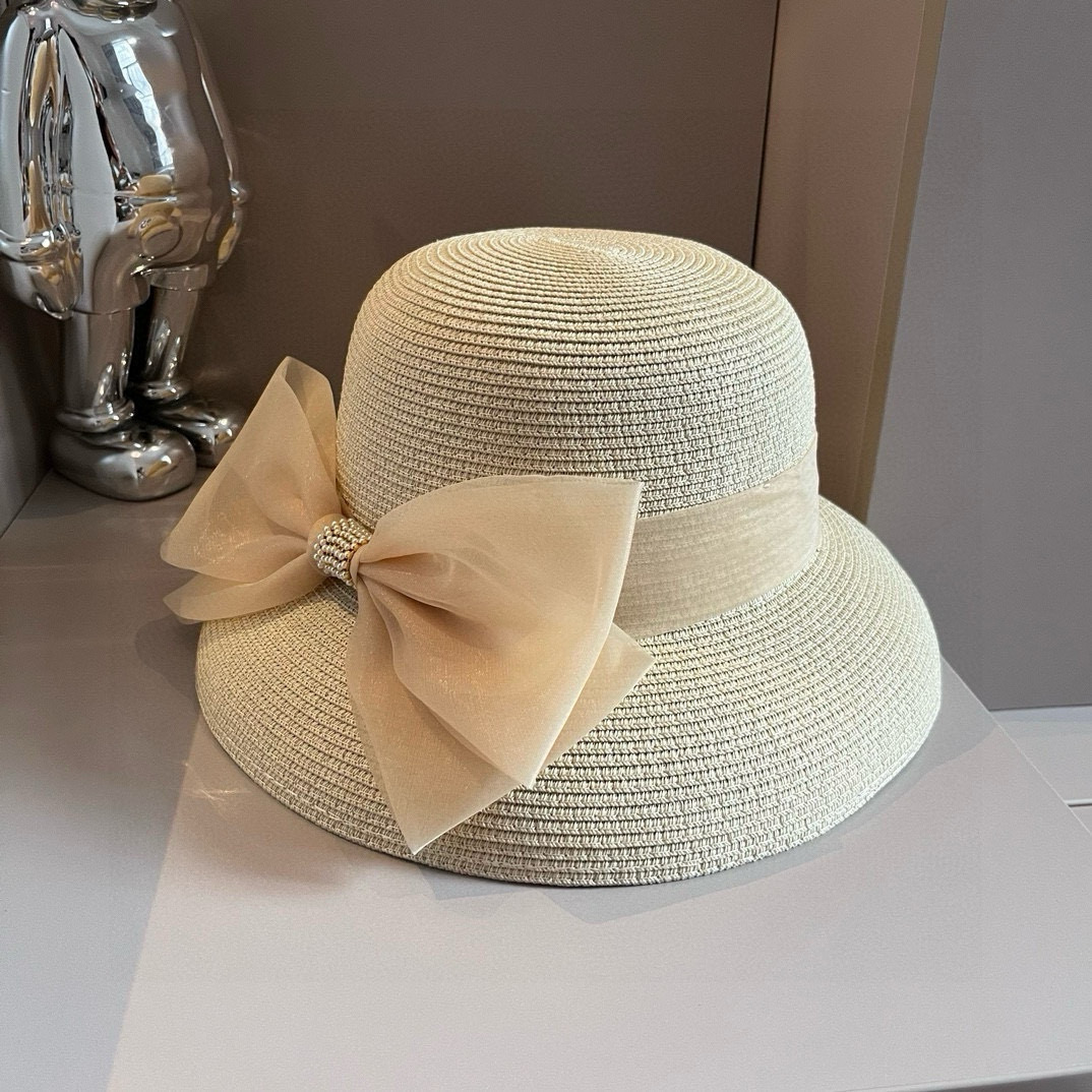 NO:220698,Miumiu Miumi sun visor straw hat, Rafi straw hat, head circumference 57cm hat, fisherman hat, baseball hat, knit hat, hat, miumiu, espadrilles, hats19860909miumiu缪缪遮阳草帽,拉菲草帽,头围57cm帽子渔夫帽棒球帽针织帽,帽子,miumiu,espadrilles,hats,hat