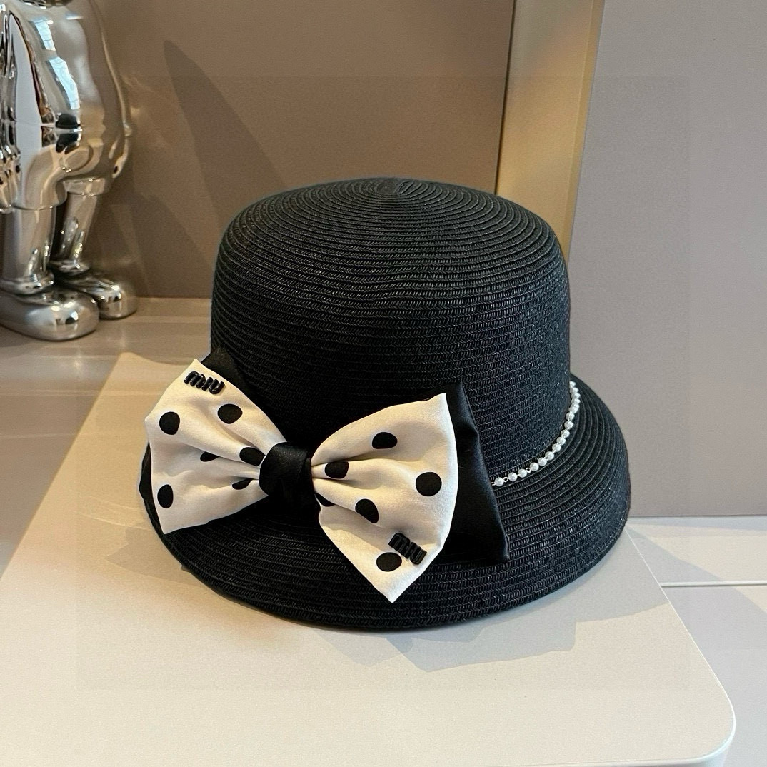 NO:220700,Miumiu new bow lantern sun hat, celebrity straw hat, head circumference 57cm hat, fisherman hat baseball hat knit hat, hat, miumiu, espadrilles, hats19860909缪缪miumiu新款蝴蝶结灯笼遮阳帽,名媛草帽,头围57cm帽子渔夫帽棒球帽针织帽,帽子,miumiu,espadrilles,hats,hat