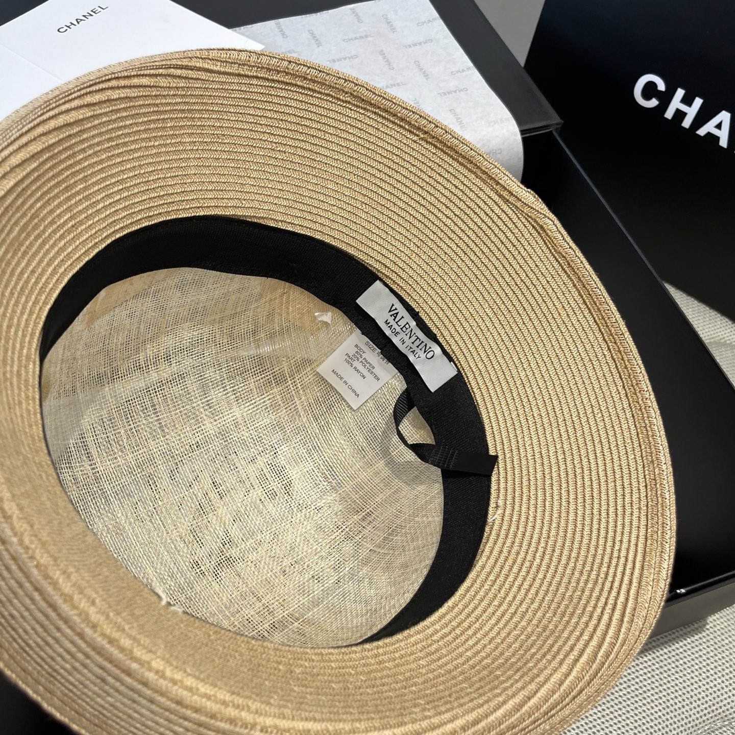 It’s 231. Valentino Velntino, roller hat, 57 cm - 图片 8