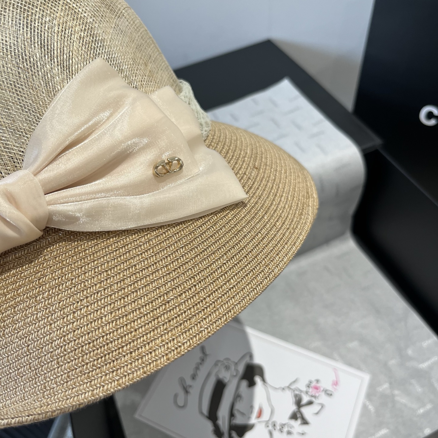 It’s 231. Valentino Velntino, roller hat, 57 cm - 图片 4
