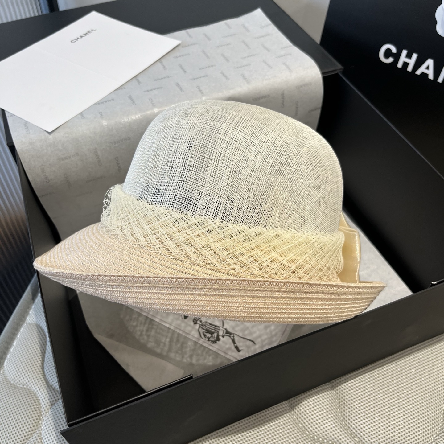 It’s 231. Valentino Velntino, roller hat, 57 cm - 图片 3