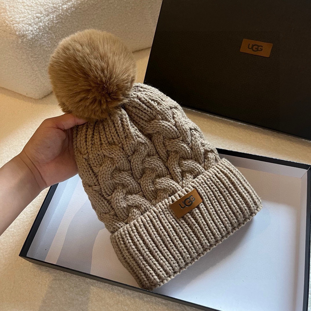 Ugg’s New Fur Hat: Warm and Stylish for Autumn and Winter - 图片 4