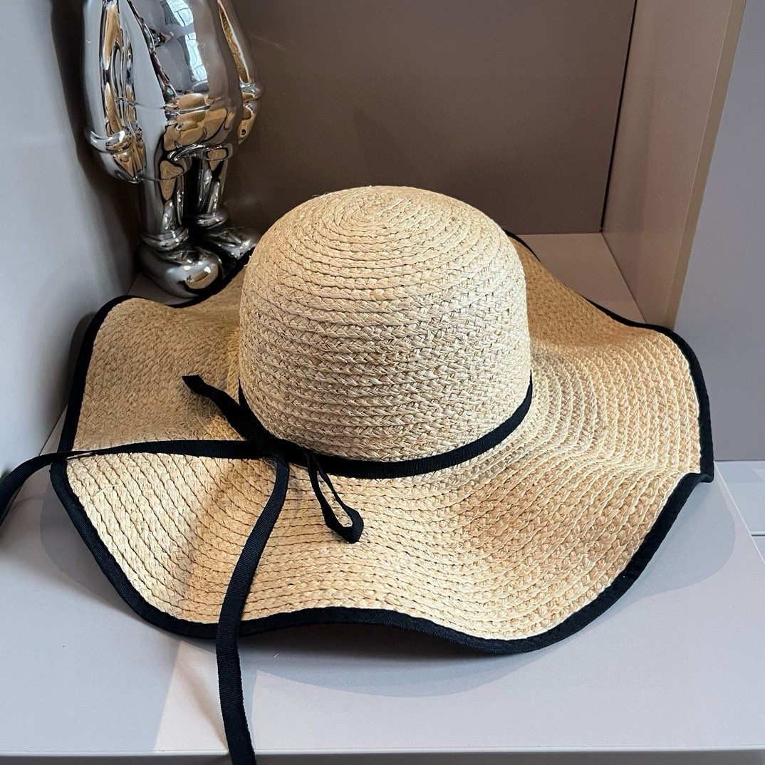 NO:221387,Miumiu Miu Rafia sun hat, wavy straw hat, head circumference 57cm hat Fisherman hat Baseball hat Knit hat, hat, miumiu, espadrilles, hats19860909miumiu缪缪拉菲草遮阳帽,波浪边草帽,头围57cm帽子渔夫帽棒球帽针织帽,帽子,miumiu,espadrilles,hats,hat