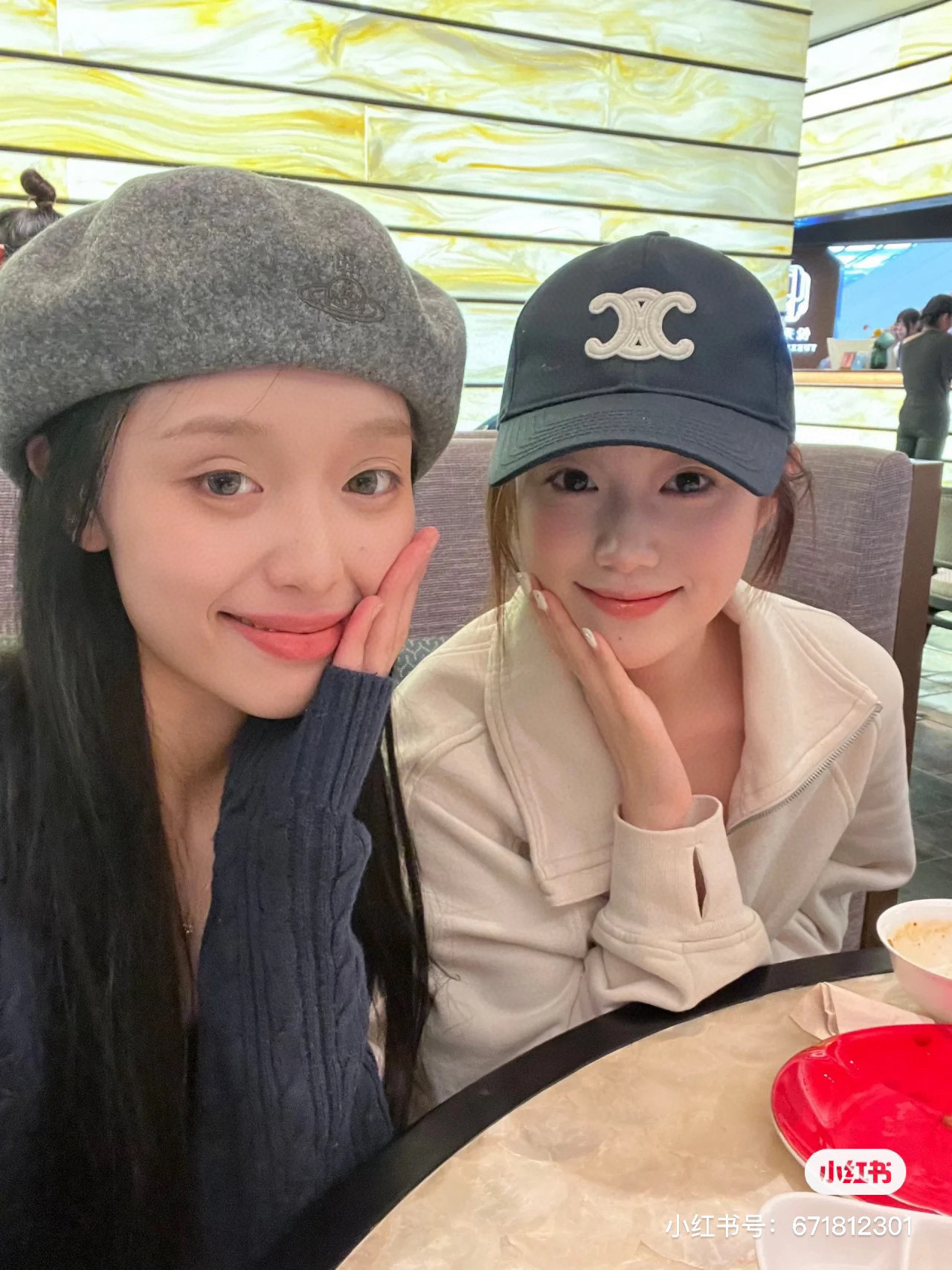 NO:221462,Celine official baseball hat, fisherman hat, baseball hat, knit hat, hat, celine, celine, espadrilles, hats19860909Celine赛琳官方款棒球帽帽子渔夫帽棒球帽针织帽,帽子,celine,celine,espadrilles,hats,hat