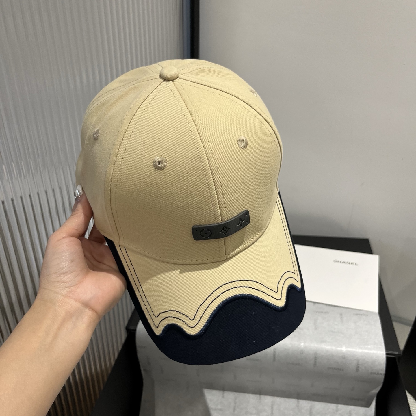 NO:221439,LV Louis Vuitton new baseball cap, head circumference 57cm hat, fisherman hat baseball hat knit hat, hat, louis vuitton, louis vuitton, espadrilles, hats19860909LV路易威登新款鸭舌帽,头围57cm帽子渔夫帽棒球帽针织帽,帽子,louis vuitton,louis vuitton,espadrilles,hats,hat