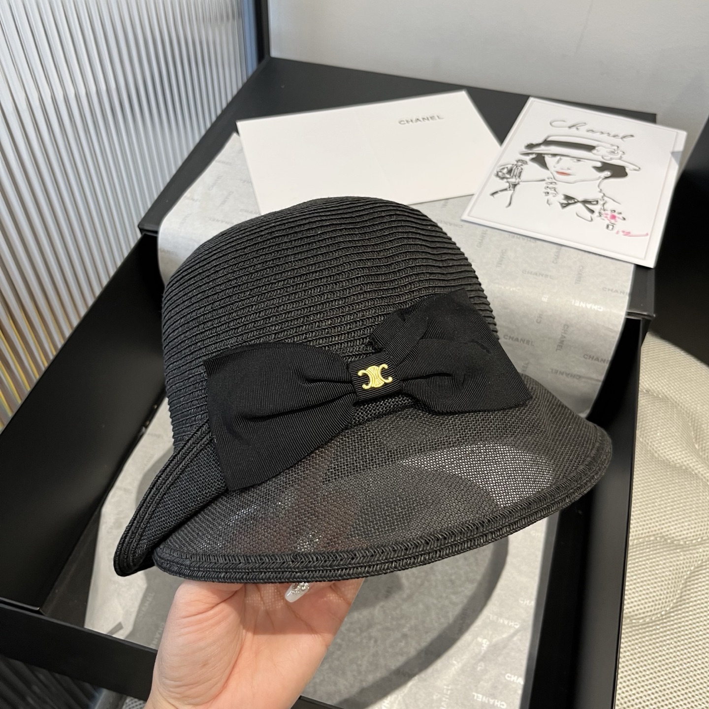 NO:221547,Celine Celine's new straw hat, head circumference 57cm hat, fisherman's hat, baseball hat, knit hat, hat, celine, celine, espadrilles, hats19860909Celine赛琳新款草帽,头围57cm帽子渔夫帽棒球帽针织帽,帽子,celine,celine,espadrilles,hats,hat