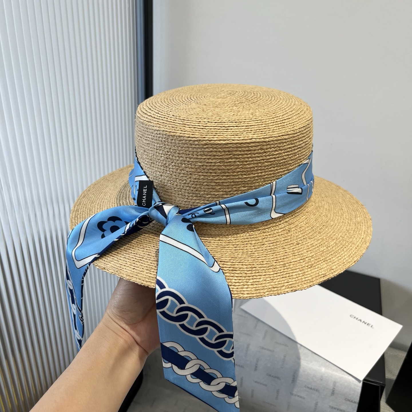 NO:221594,Chanel Chanel Rafia top hat, super heavy industry customization, paired with silk bow streamer, head circumference 57cm hat, fisherman hat baseball hat knit hat, hat, chanel, chanel, espadrilles, real silk, hats19860909Chanel香奈儿拉菲草礼帽,超重工定制,搭配真丝蝴蝶结飘带,头围57cm帽子渔夫帽棒球帽针织帽,帽子,chanel,chanel,espadrilles,real silk,hats,hat