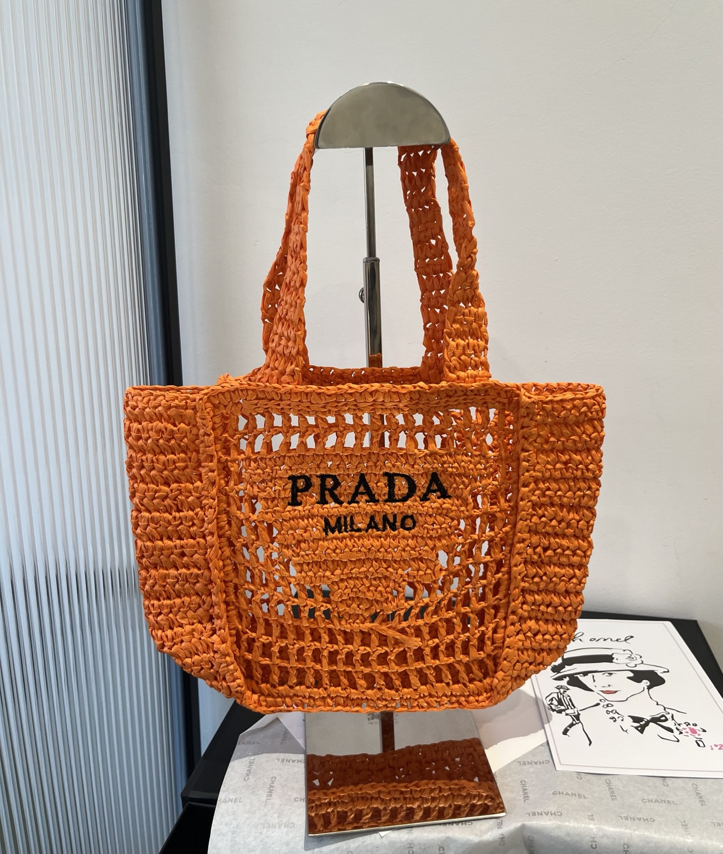 NO:222360,PRADA Prada upgraded version mini vegetable basket straw woven bag specifications 18*23cm hat Fisherman hat Baseball hat Knitted hat, hat, prada, prada, espadrilles, espadrilles, hats19860909PRADA普拉达升级版迷你菜篮子草编包规格18*23cm帽子渔夫帽棒球帽针织帽,帽子,prada,prada,espadrilles,espadrilles,hats,hat