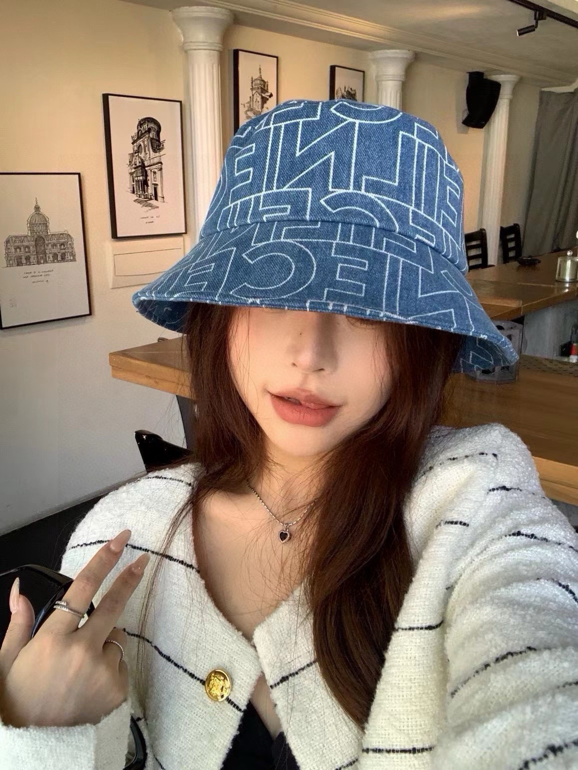 NO:223493,Celine Celine new denim fisherman hat, head circumference 57cm hat, straw hat, fisherman hat, baseball hat, knit hat, hat, celine, celine, espadrilles, hats19860909Celine赛琳新款牛仔渔夫帽,头围57cm帽子草帽渔夫帽棒球帽针织帽,帽子,celine,celine,espadrilles,hats,hat