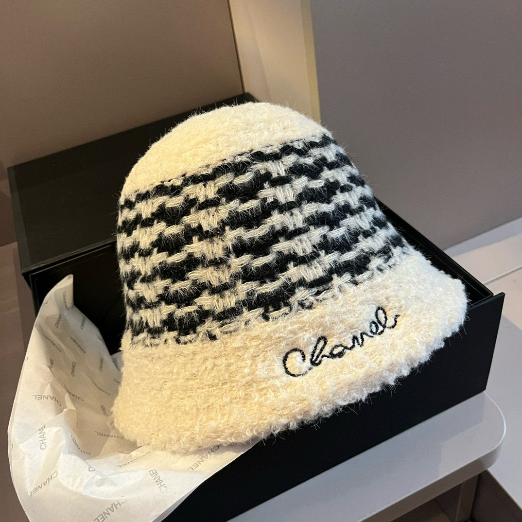 NO:223501,Chanel Chanel lamb wool fisherman hat, head circumference 57cm hat, straw hat, fisherman hat, baseball hat, knit hat, hat, chanel, chanel, espadrilles, hats19860909Chanel香奈儿羊羔毛渔夫帽,头围57cm帽子草帽渔夫帽棒球帽针织帽,帽子,chanel,chanel,espadrilles,hats,hat