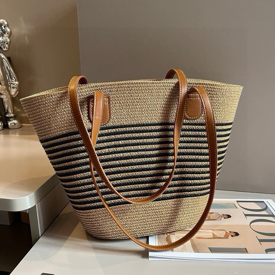 NO:223551,LOEWE official website straw woven bag Lafite hand-woven bag, a must-have for summer beach trip, size: top width 40cm, bottom width 23cm, height 30cm, straw hat, fisherman hat, baseball hat, knit hat, hat, loewe, loewe, espadrilles, espadrilles, hats19860909LOEWE罗意威官网款草编包拉菲草手编包,夏季出游沙滩必备,尺寸:上宽40cm 下宽23cm高度30cm帽子草帽渔夫帽棒球帽针织帽,帽子,loewe,loewe,espadrilles,espadrilles,hats,hat