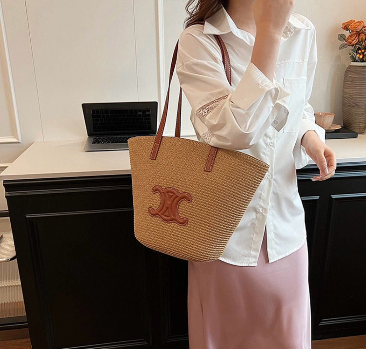 NO:223554,Celine Celine's new straw woven bag, must-have for summer trips, 41*24*27 hat, straw hat, fisherman's hat, baseball hat, knit hat, hat, celine, celine, espadrilles, espadrilles, hats19860909Celine赛琳新款草编包,夏日出游必备,41*24*27帽子草帽渔夫帽棒球帽针织帽,帽子,celine,celine,espadrilles,espadrilles,hats,hat