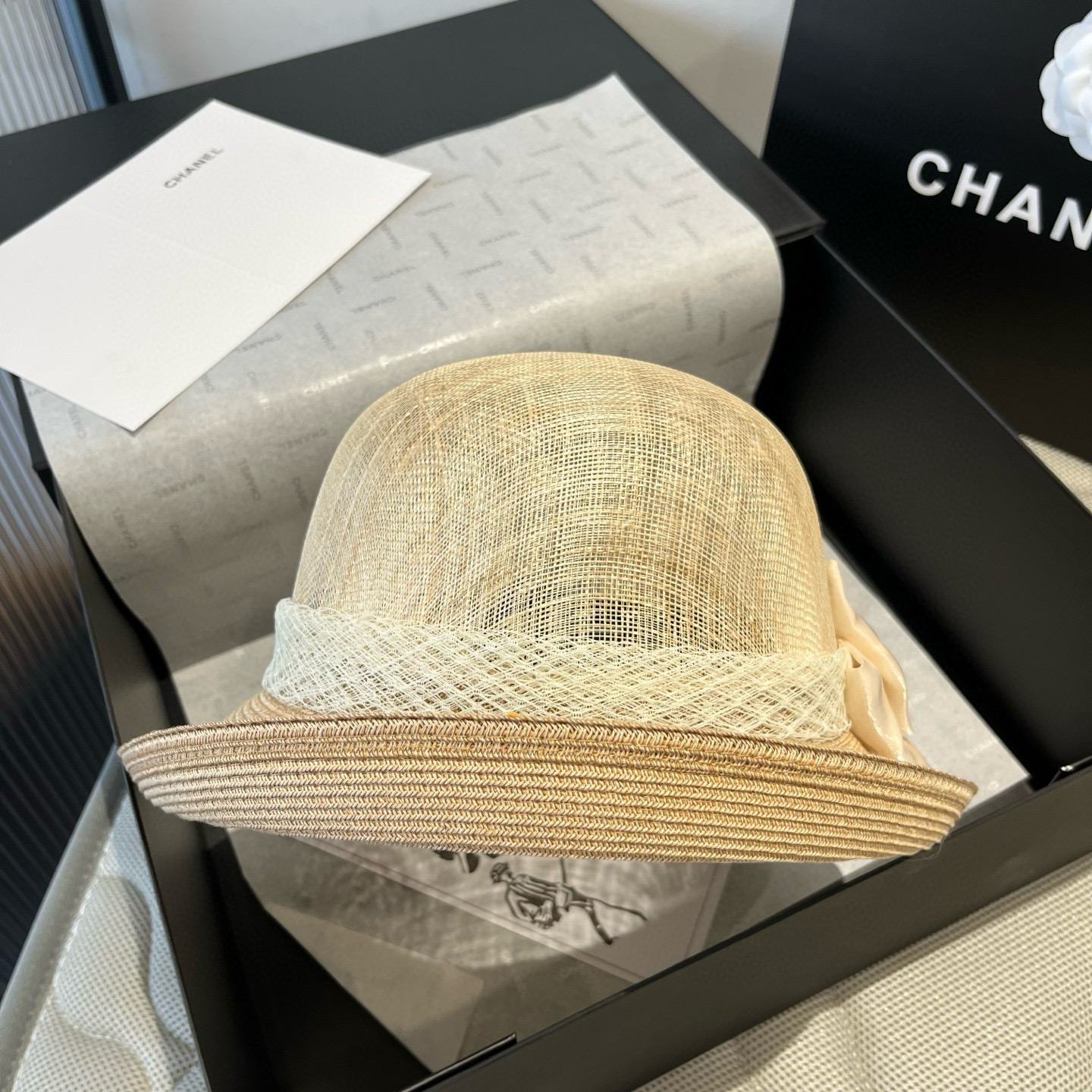 NO:224691,Valentino VELNTINO shiny hat, curly top hat, head circumference 57cm hat, straw hat, fisherman hat, baseball hat, knit hat, hat, valentino, espadrilles, hats19860909华伦天奴VELNTINO麻纱帽,卷边礼帽,头围57cm帽子草帽渔夫帽棒球帽针织帽,帽子,valentino,espadrilles,hats,hat