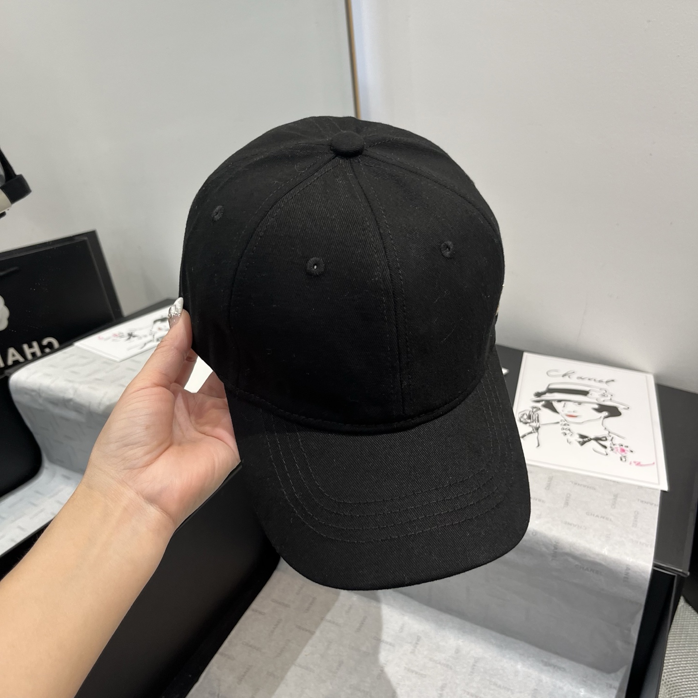 NO:224708,YSL Saint Laurent baseball cap, head circumference 57cm hat, straw hat, fisherman hat, baseball hat, knit hat, hat, saint laurent, saint laurent, espadrilles, hats19860909YSL圣罗兰鸭舌帽,头围57cm帽子草帽渔夫帽棒球帽针织帽,帽子,saint laurent,saint laurent,espadrilles,hats,hat