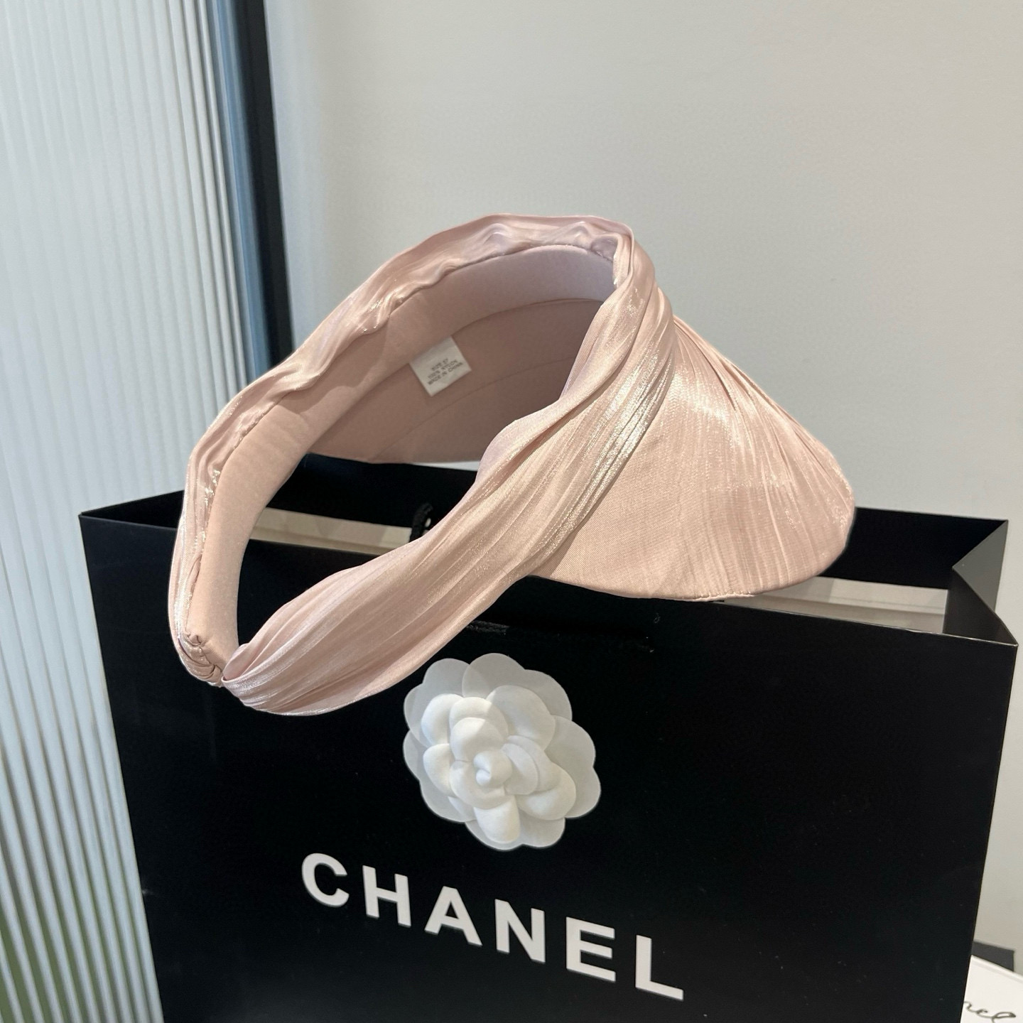 NO:225127,Miumiu Miu new silk headband, bow sun hat, straw hat, fisherman hat, baseball hat, knit hat, hat, miumiu, espadrilles, real silk, hats19860909miumiu缪缪新款真丝发箍,蝴蝶结遮阳帽帽子草帽渔夫帽棒球帽针织帽,帽子,miumiu,espadrilles,real silk,hats,hat