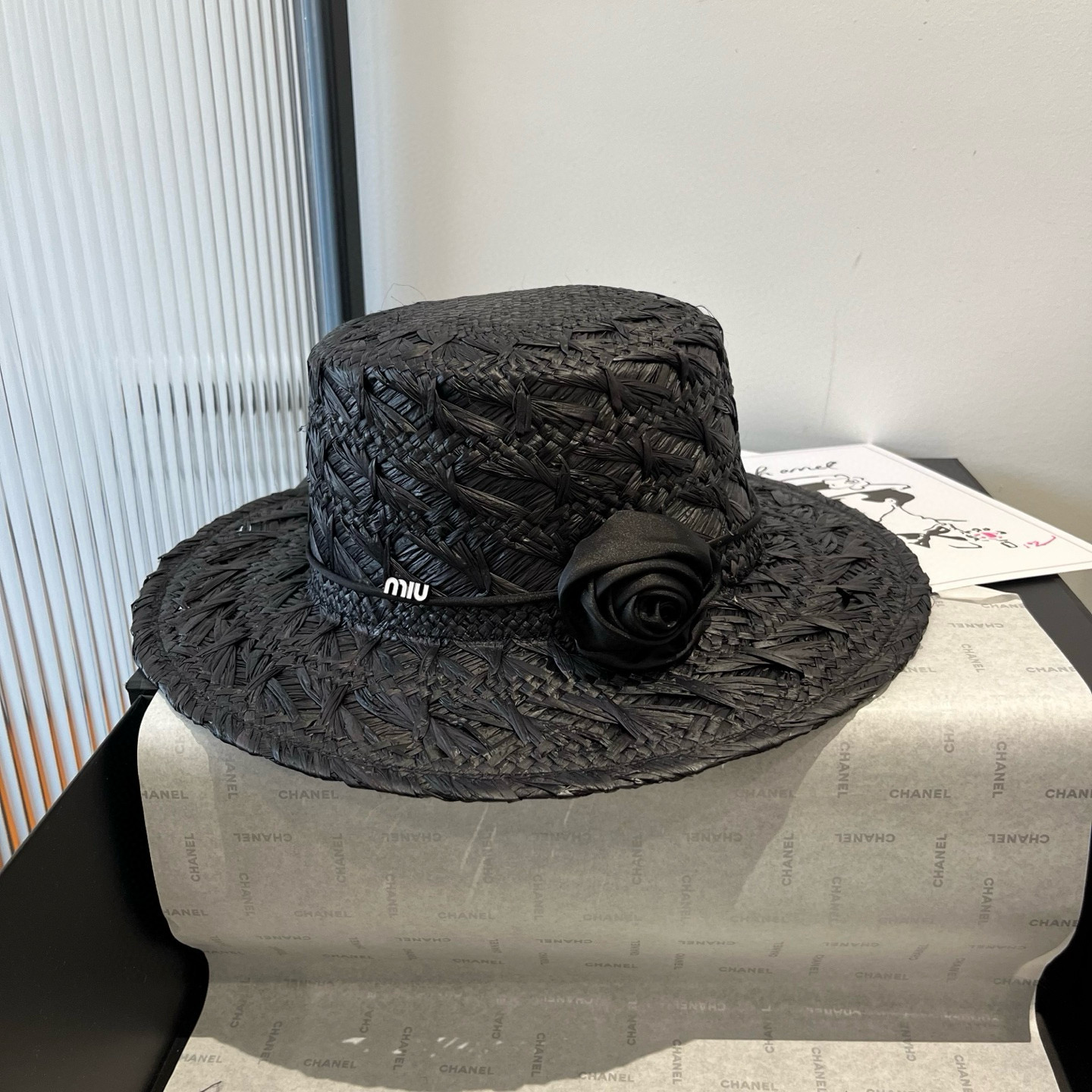 NO:225141,Miumiu 25 summer flat top straw hat, Rafi straw hat, head circumference 57cm hat, straw hat, fisherman hat, baseball hat, knit hat, hat, miumiu, espadrilles, hats19860909miumiu缪缪25夏款平顶草帽,拉菲草帽,头围57cm帽子草帽渔夫帽棒球帽针织帽,帽子,miumiu,espadrilles,hats,hat