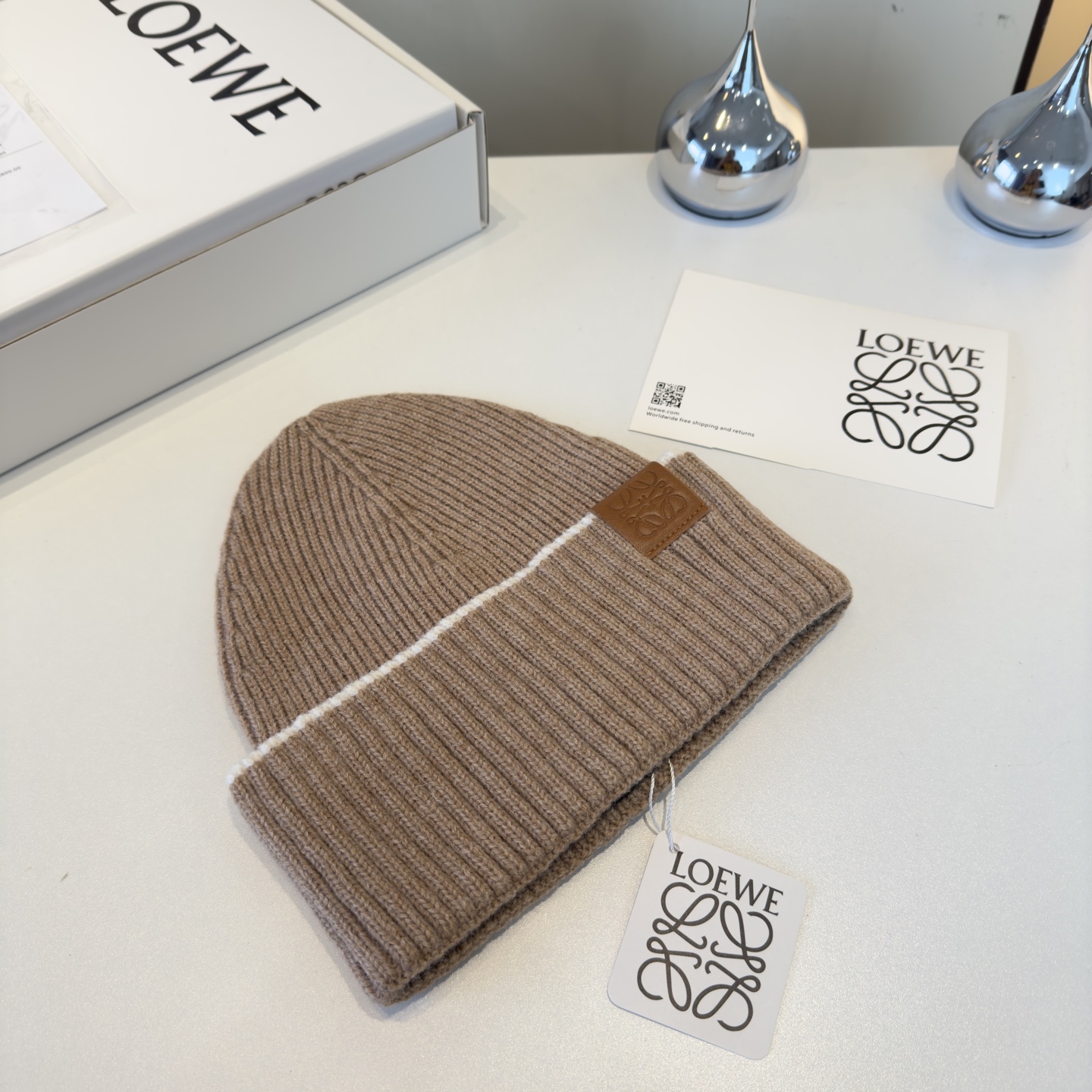 NO:532532,Loewe's new knitted wool hat, fisherman hat, baseball hat, knit hat, loewe, espadrilles, hats19860909罗意威新款针织毛线帽帽子渔夫帽棒球帽针织帽,帽子,loewe,espadrilles,hats,hat