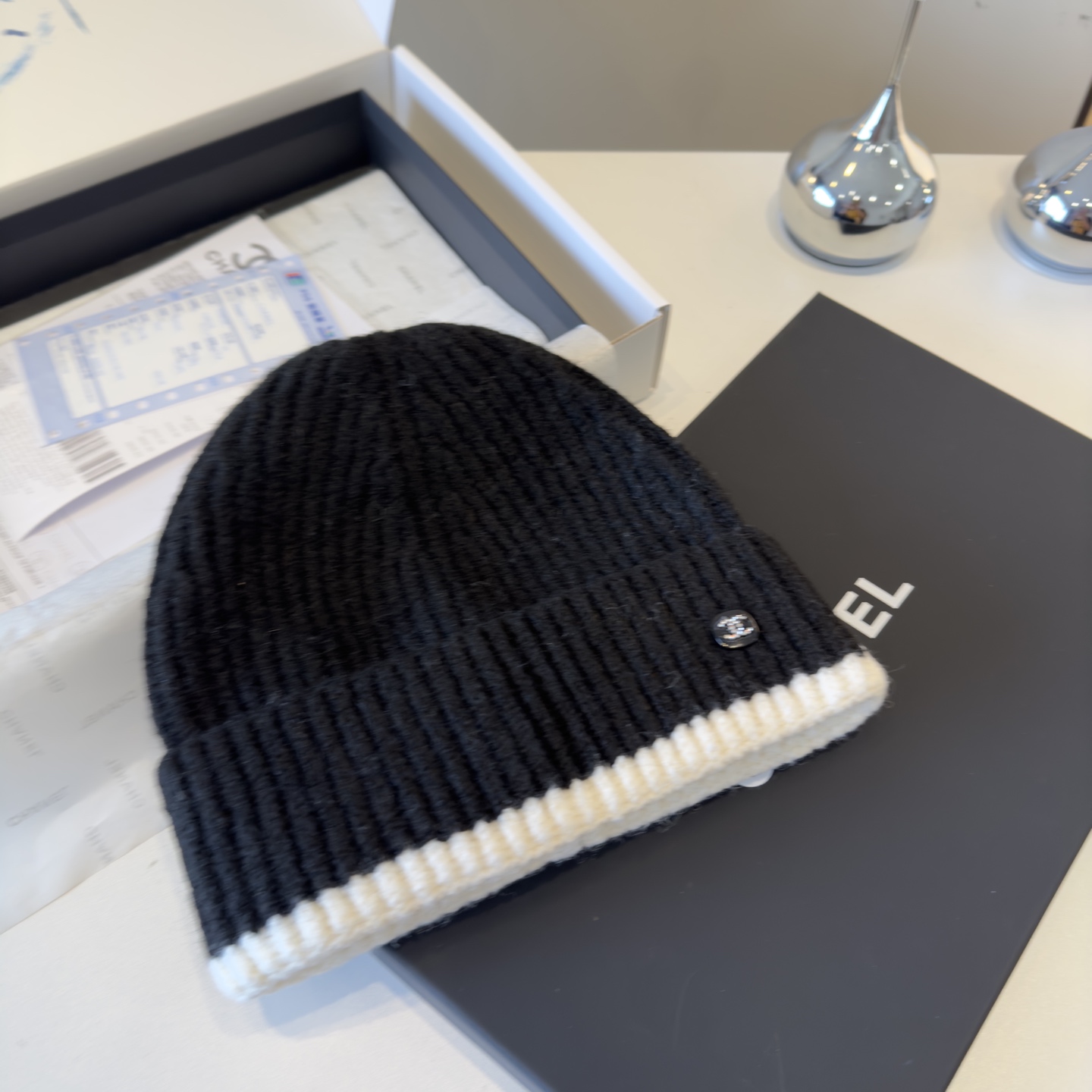 NO:532536,Chanel Chanel knitted wool hat hat fisherman hat baseball hat knit hat, hat, chanel, chanel, espadrilles, hats19860909Chanel香奈儿针织毛线帽帽子渔夫帽棒球帽针织帽,帽子,chanel,chanel,espadrilles,hats,hat