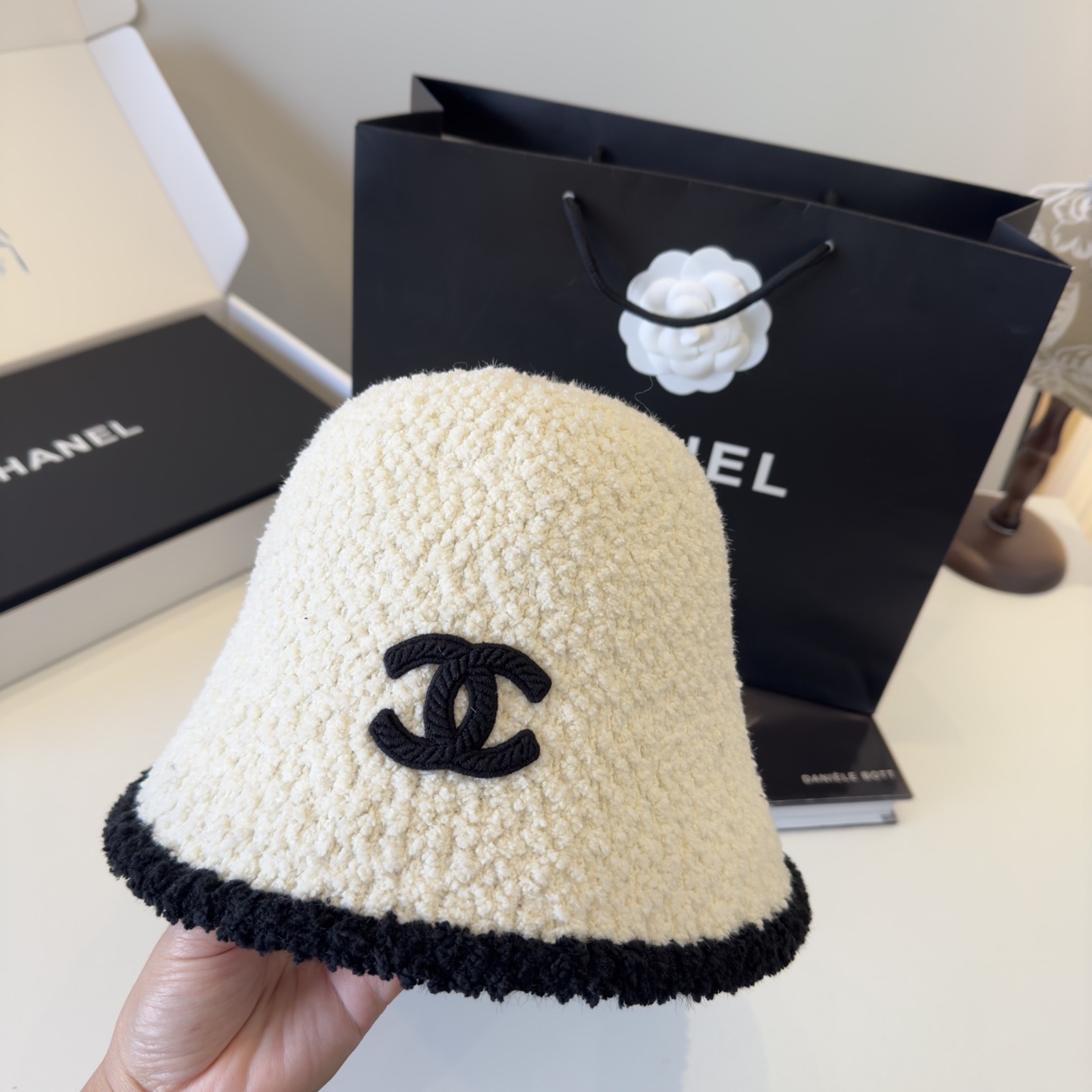 🌾Chanel香奈儿新款羊毛渔夫帽 ,可折叠