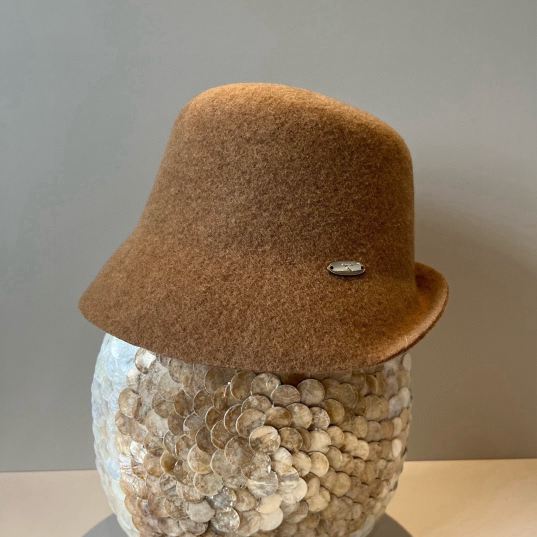 NO:553005,Celine Celine new hand-caught bucket hat, head circumference 57cm hat bucket hat baseball cap knitted hat, hat, celine, celine, espadrilles, hats19860909Celine赛琳新款手抓渔夫帽,头围57cm帽子渔夫帽棒球帽针织帽,帽子,celine,celine,espadrilles,hats,hat