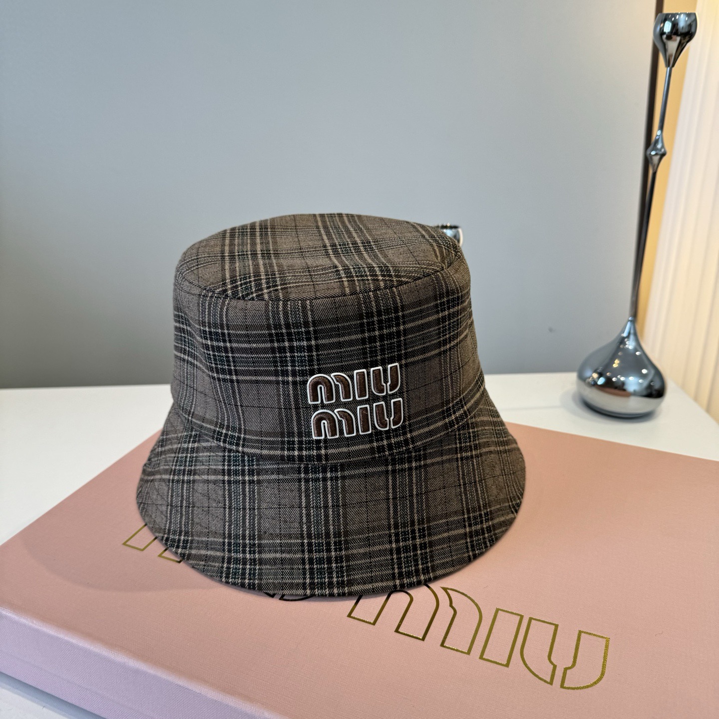 NO:552797,miumiu new fisherman hat, head circumference 57cm hat fisherman hat baseball cap knitted hat, hat, miumiu, espadrilles, hats19860909miumiu缪缪新款渔夫帽,头围57cm帽子渔夫帽棒球帽针织帽,帽子,miumiu,espadrilles,hats,hat