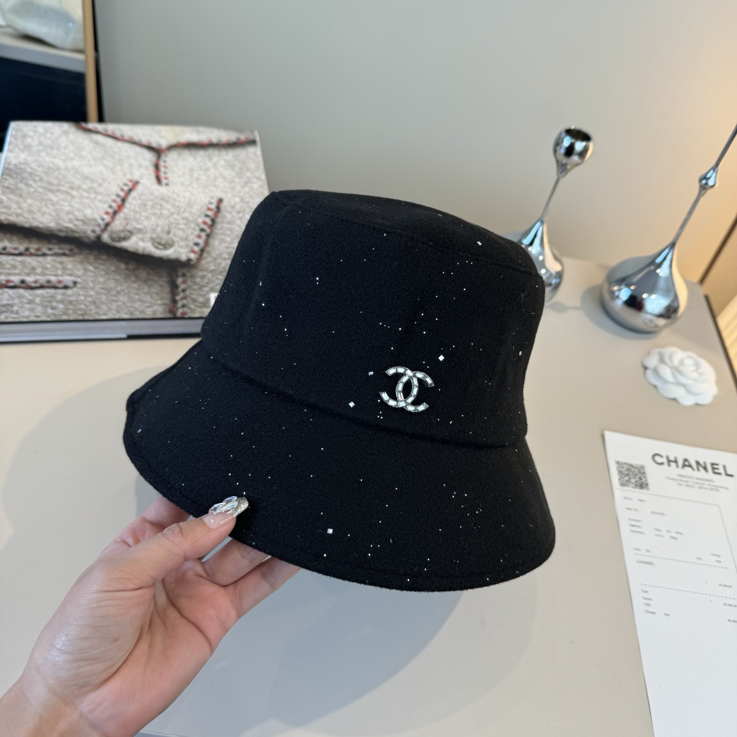 NO:552796,Chanel Chanel new bucket hat, head circumference 57cm hat bucket hat baseball cap knitted hat, hat, chanel, chanel, espadrilles, hats19860909Chanel香奈儿新款渔夫帽,头围57cm帽子渔夫帽棒球帽针织帽,帽子,chanel,chanel,espadrilles,hats,hat