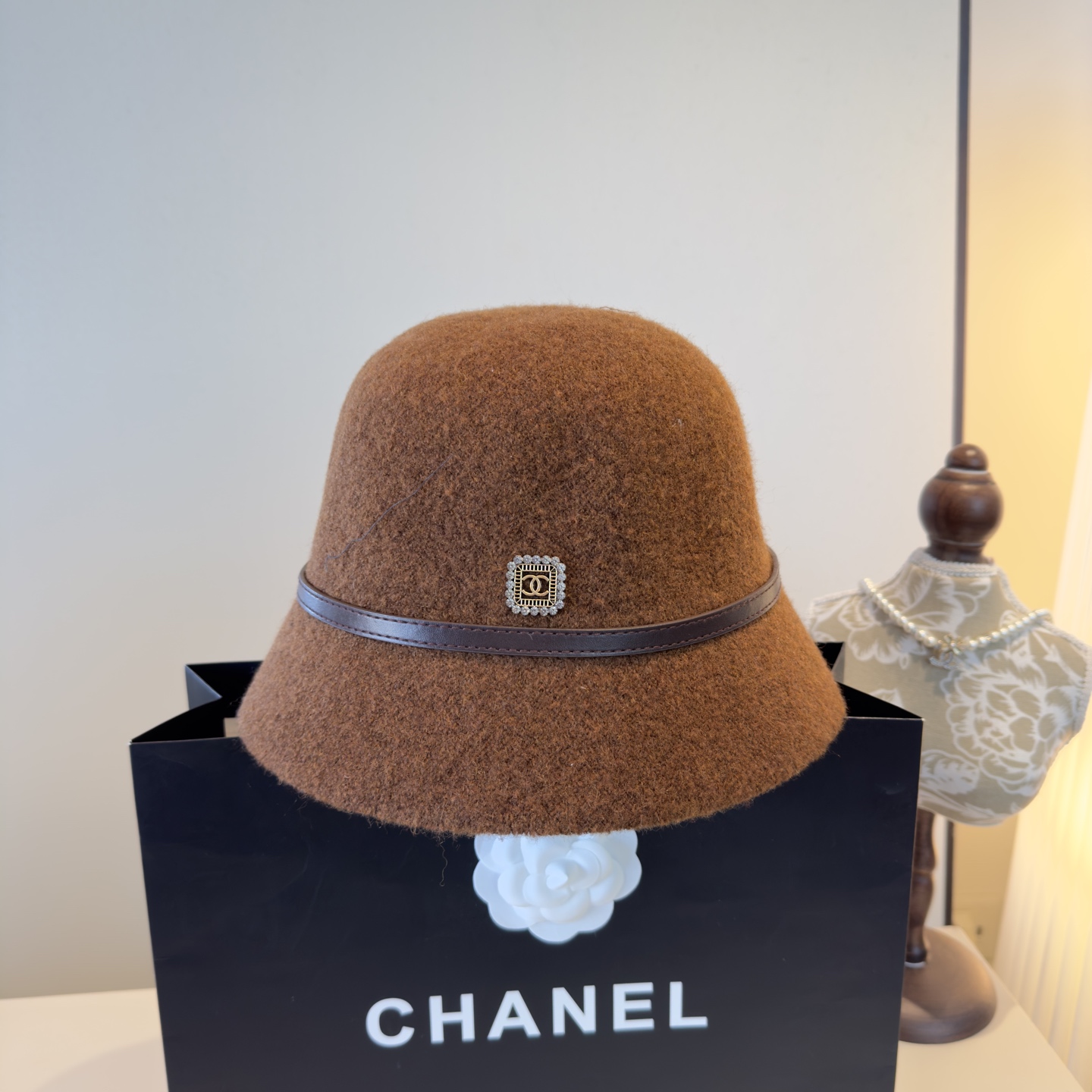 NO:587649,Chanel Chanel new autumn and winter wool hat, head circumference 57cm hat fisherman hat baseball cap knitted hat, hat, chanel, chanel, espadrilles, hats19860909Chanel香奈儿秋冬新款羊毛礼帽,头围57cm帽子渔夫帽棒球帽针织帽,帽子,chanel,chanel,espadrilles,hats,hat