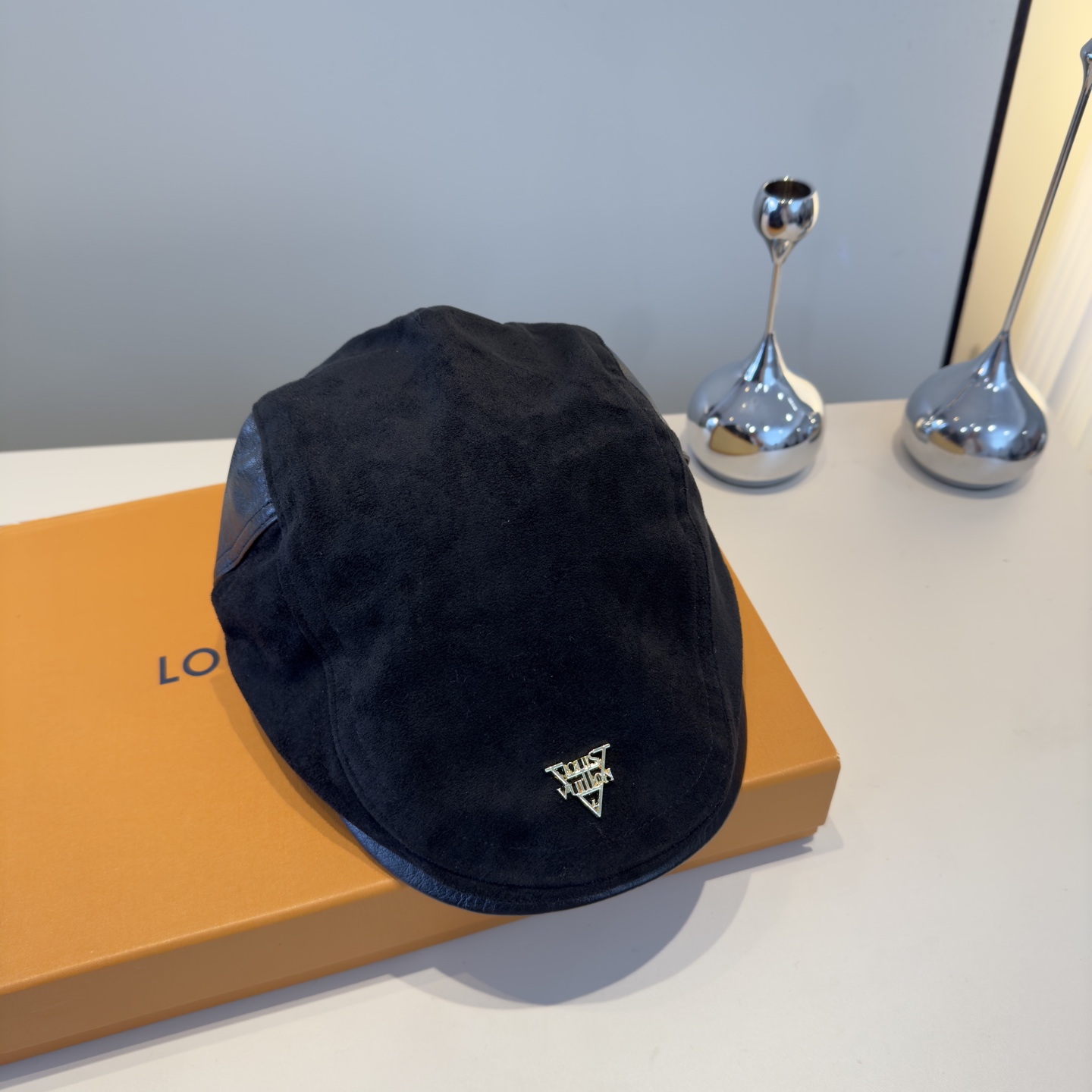 NO:604833,Lv Louis new duck bill forward cap, head circumference 58cm hat fisherman hat baseball cap knitted hat, hat, louis vuitton, louis vuitton, espadrilles, hats19860909Lv路易斯新款鸭舌前进帽,头围58cm帽子渔夫帽棒球帽针织帽,帽子,louis vuitton,louis vuitton,espadrilles,hats,hat