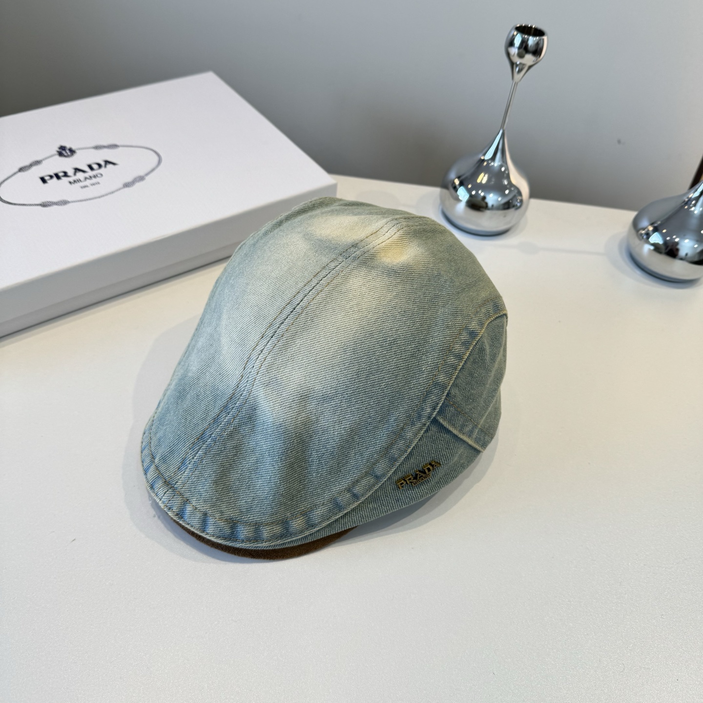 NO:604841,Prada new duck bill forward hat, head circumference 58cm hat fisherman hat baseball cap knitted hat, hat, prada, espadrilles, hats19860909普拉达新款鸭舌前进帽,头围58cm帽子渔夫帽棒球帽针织帽,帽子,prada,espadrilles,hats,hat