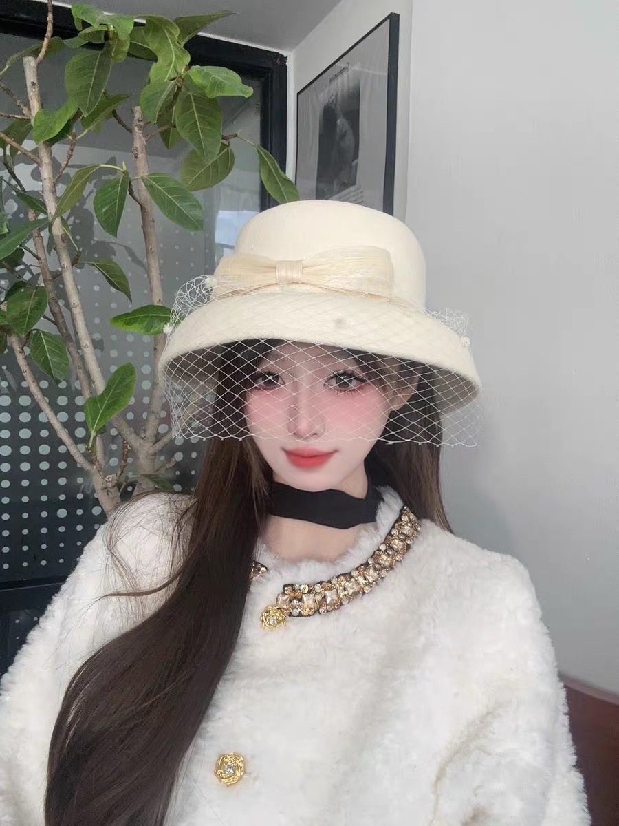 NO:580457,White Chanel new autumn and winter wool basin hat, imported linen yarn 100% wool fabric, head circumference 57cm hat fisherman hat baseball cap knitted hat, hat, chanel, chanel, espadrilles, hats19860909白色 Chanel香奈儿新款秋冬羊毛盆帽,进口麻纱百分百羊毛面料、头围57cm帽子渔夫帽棒球帽针织帽,帽子,chanel,chanel,espadrilles,hats,hat