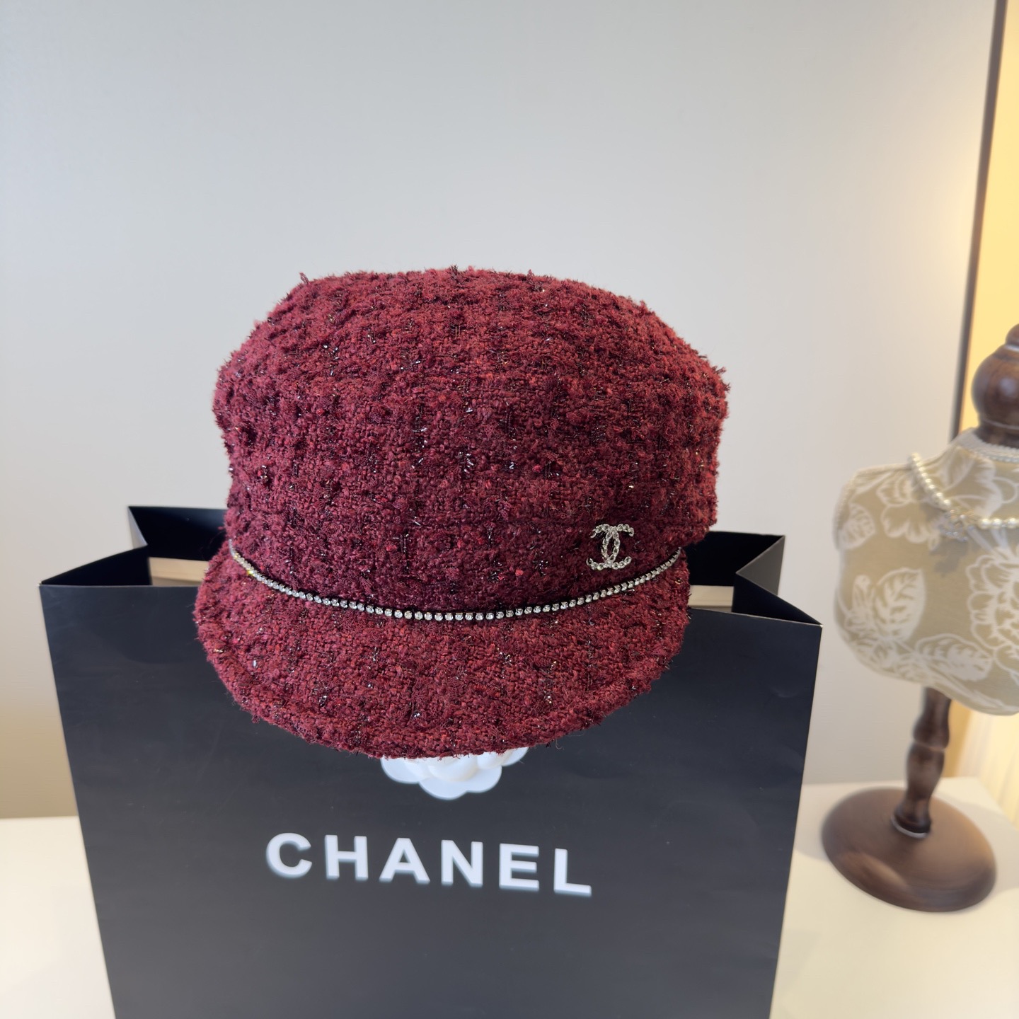 NO:579890,Chanel Chanel's new duck-bill military hat, advanced customization, head circumference 57cm hat fisherman hat baseball cap knitted hat, hat, chanel, chanel, espadrilles, hats19860909Chanel香奈儿新款鸭舌军帽,高级定制,头围57cm帽子渔夫帽棒球帽针织帽,帽子,chanel,chanel,espadrilles,hats,hat