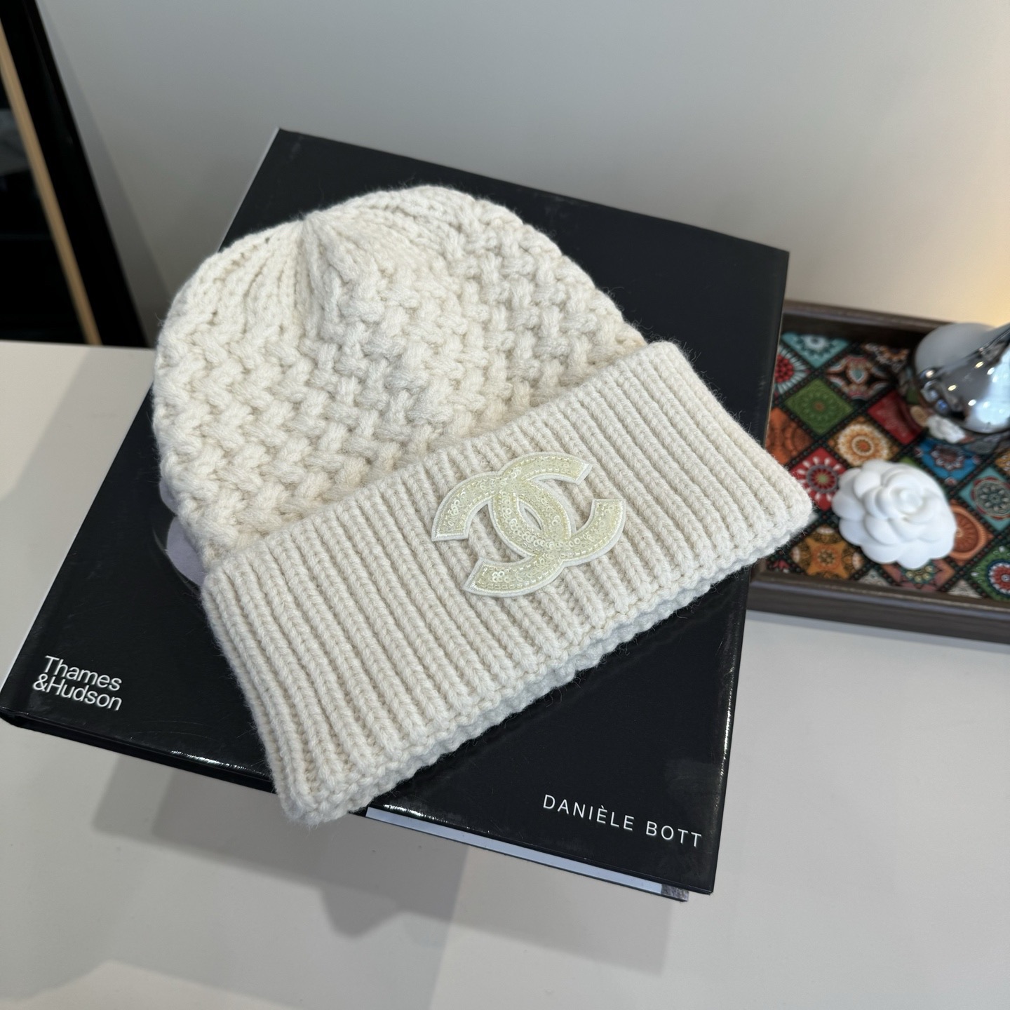 NO:579678,Chanel Chanel knitted wool hat hat bucket hat baseball cap knitted hat, hat, chanel, chanel, espadrilles, hats19860909Chanel香奈儿针织毛线帽帽子渔夫帽棒球帽针织帽,帽子,chanel,chanel,espadrilles,hats,hat